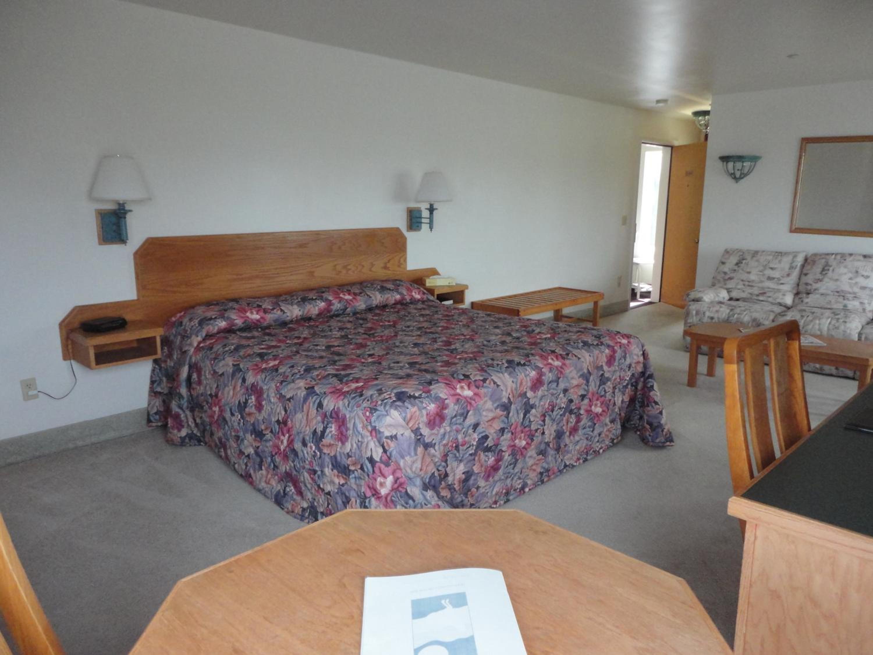 King Room with Balcony photo 1