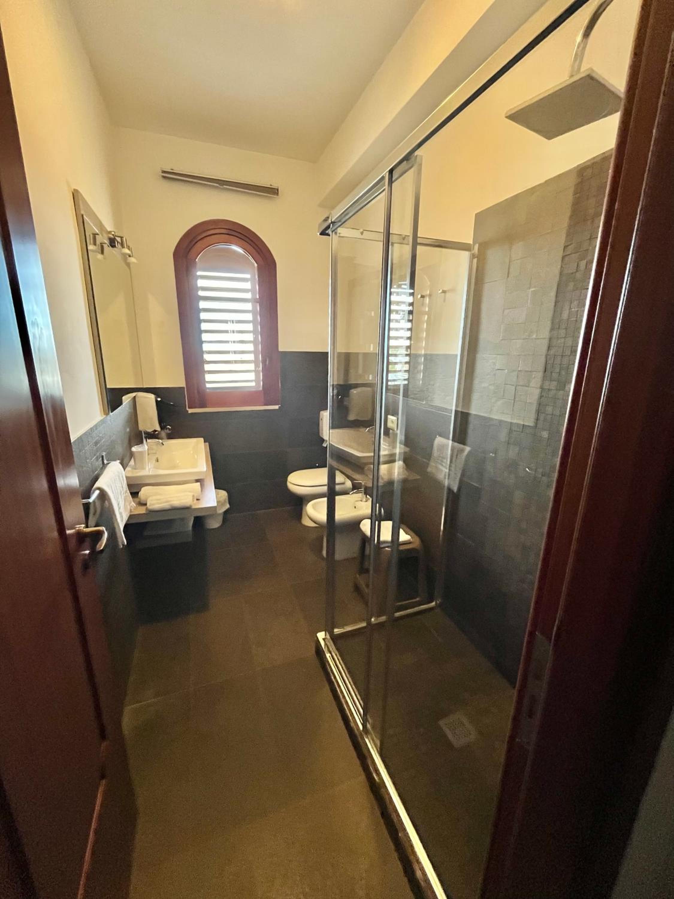 Quadruple Room with Balcony photo 2