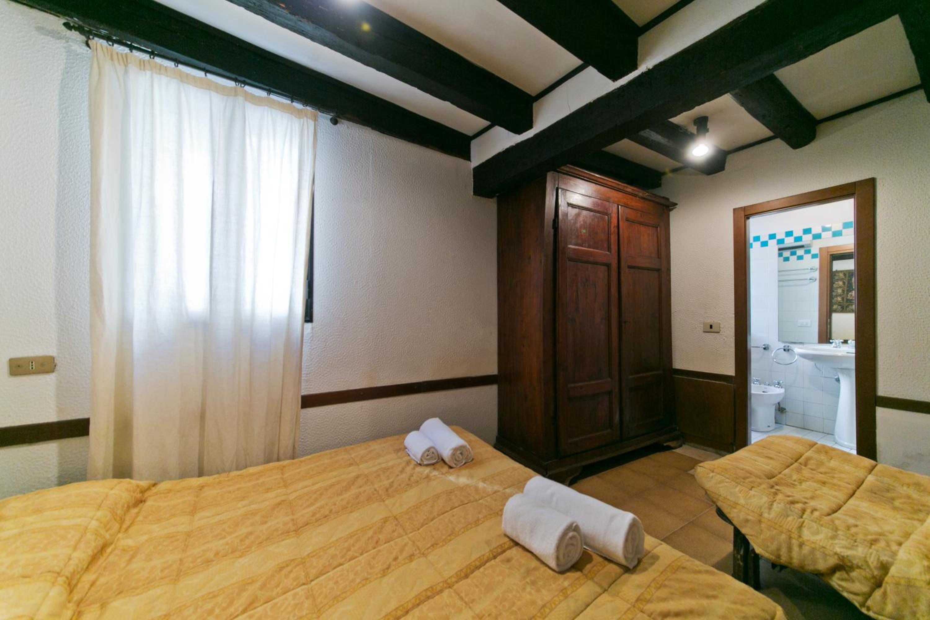 Apartment - Ground Floor photo 2