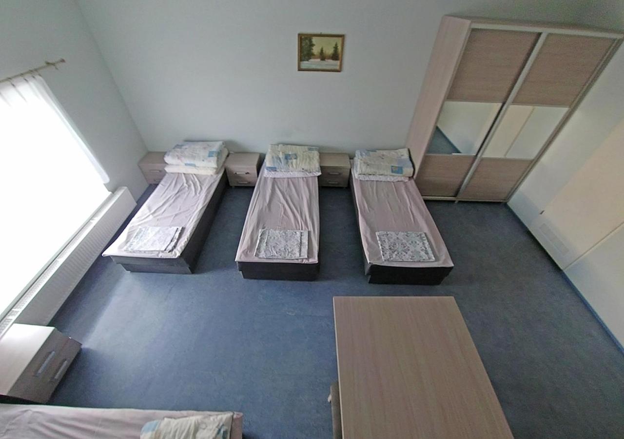 Triple Room with Private Bathroom - Photo 4