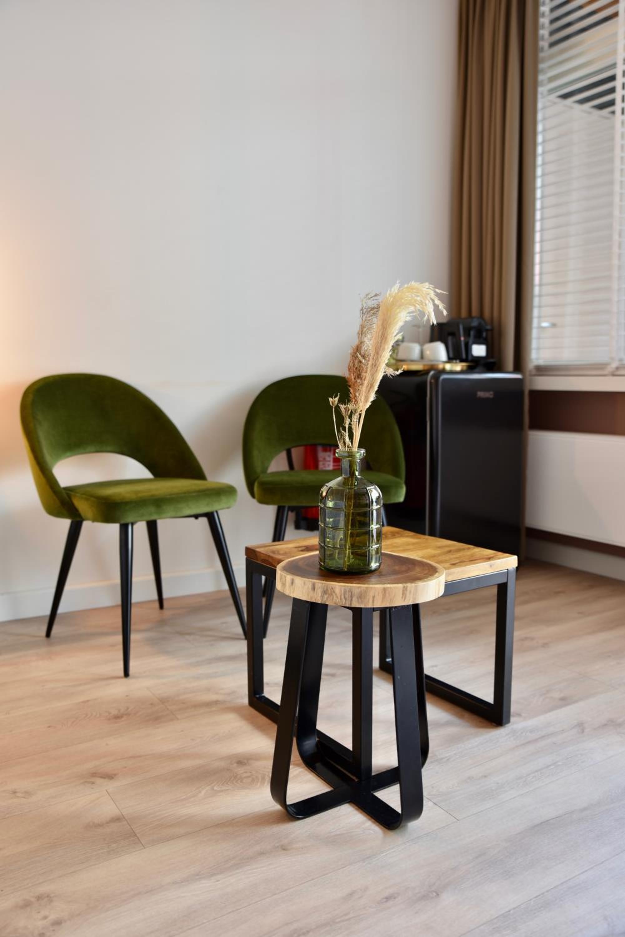 Standard Double Room - Photo 8