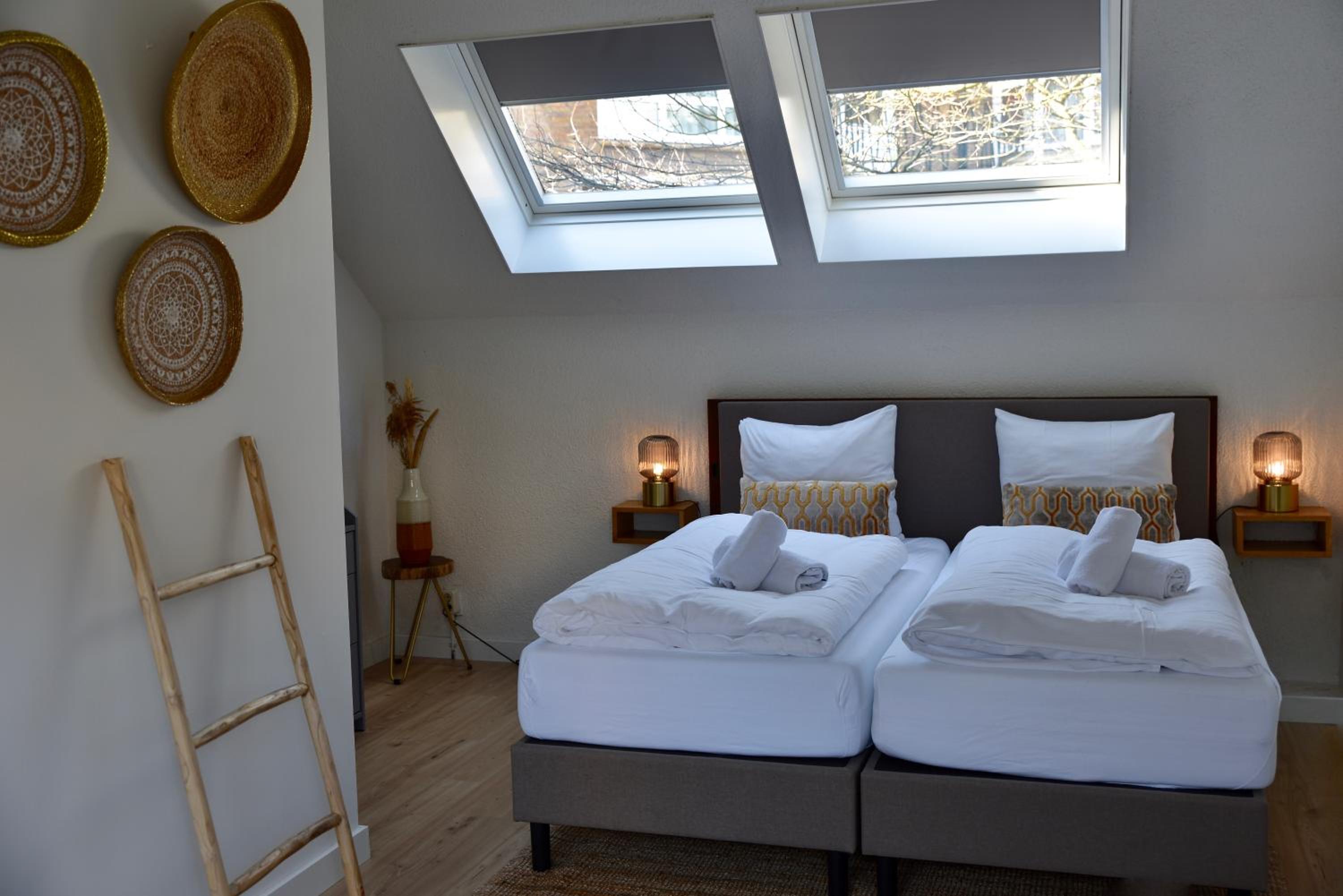Standard Double Room - Photo 2