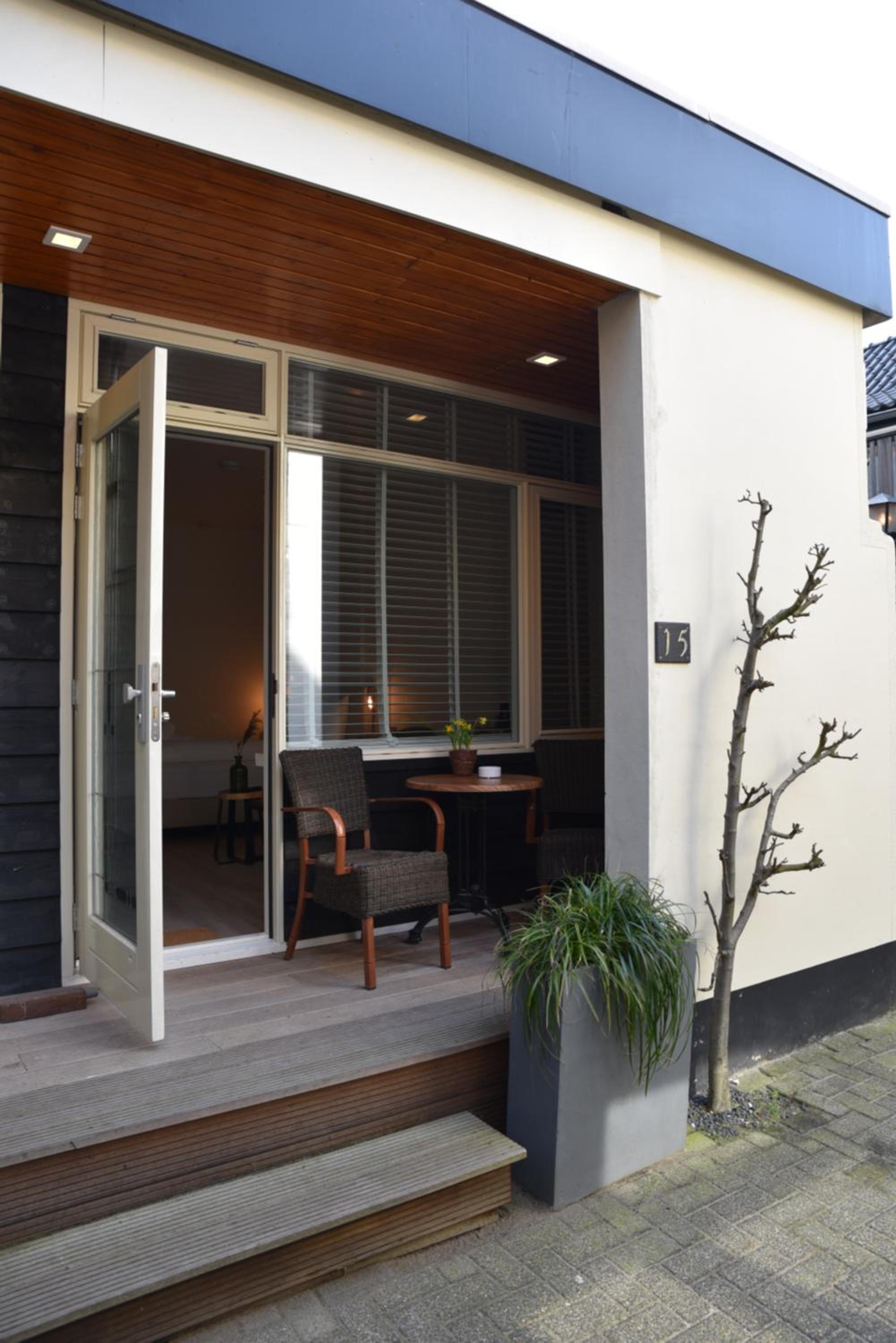 Standard Double Room - Photo 19