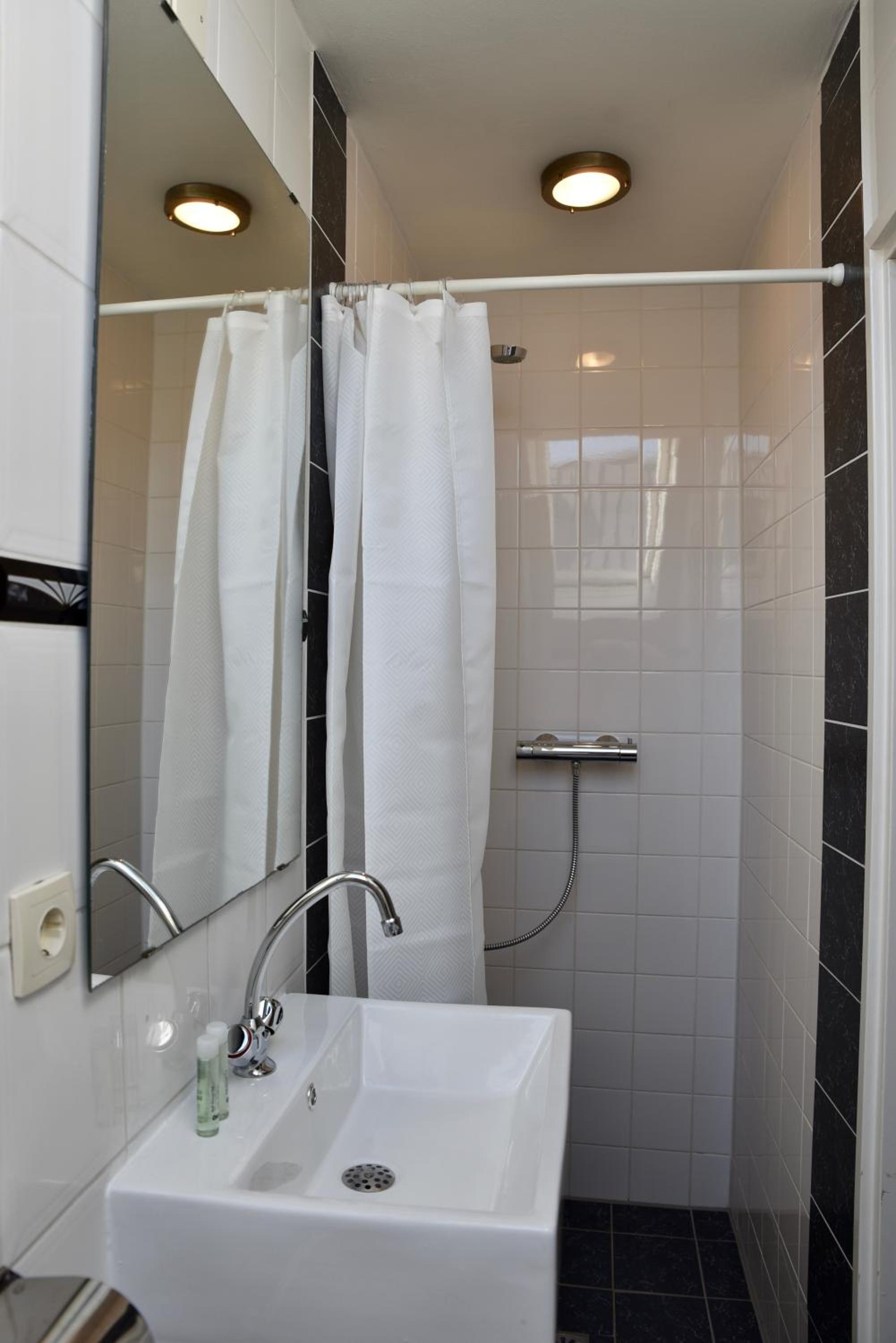 Superior Twin Room - Photo 5