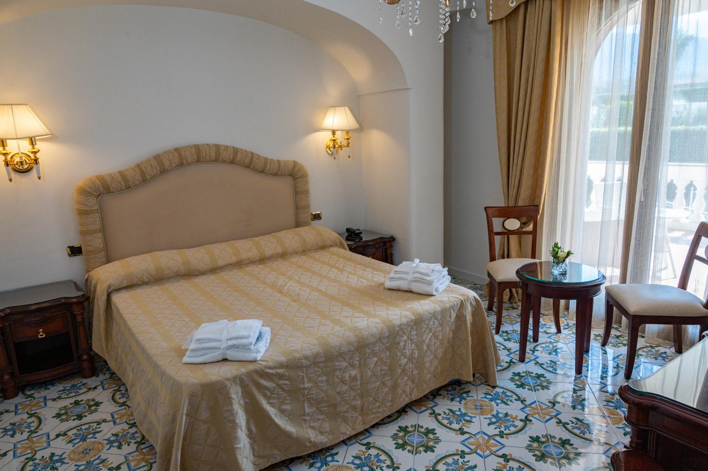 Superior Double Room - Photo 1