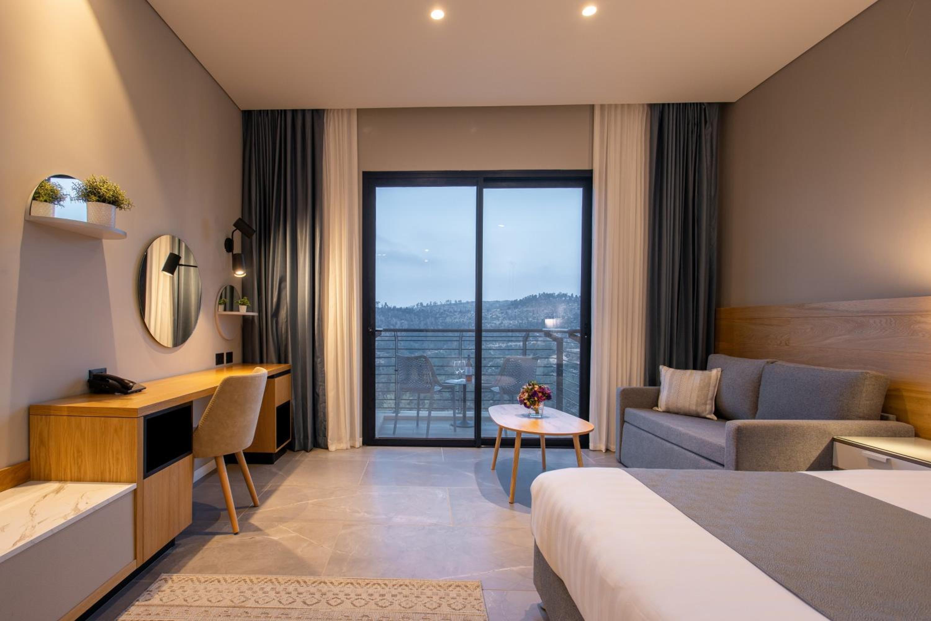 Superior Double Room - Photo 3
