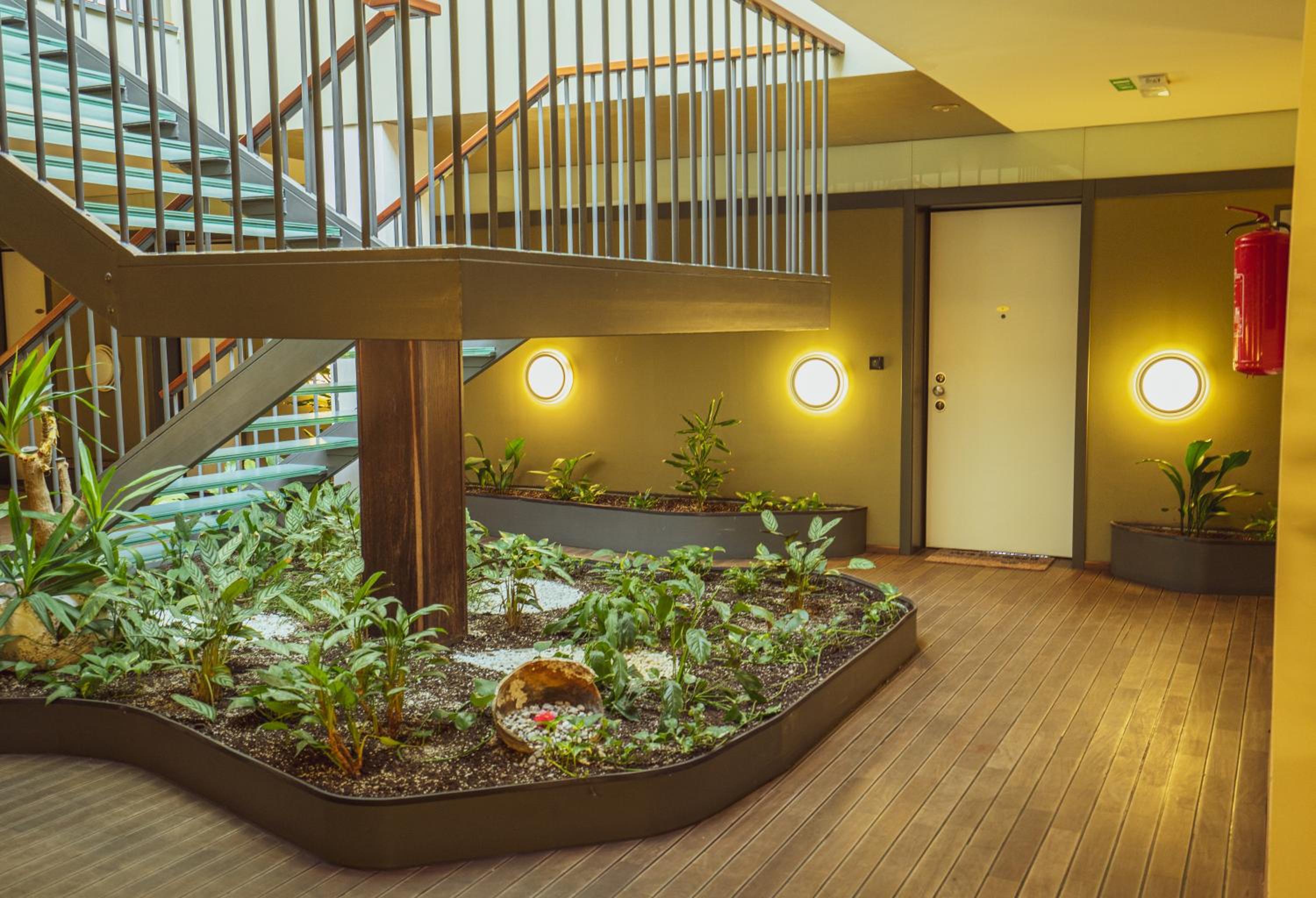 One-Bedroom Apartment - Photo 10