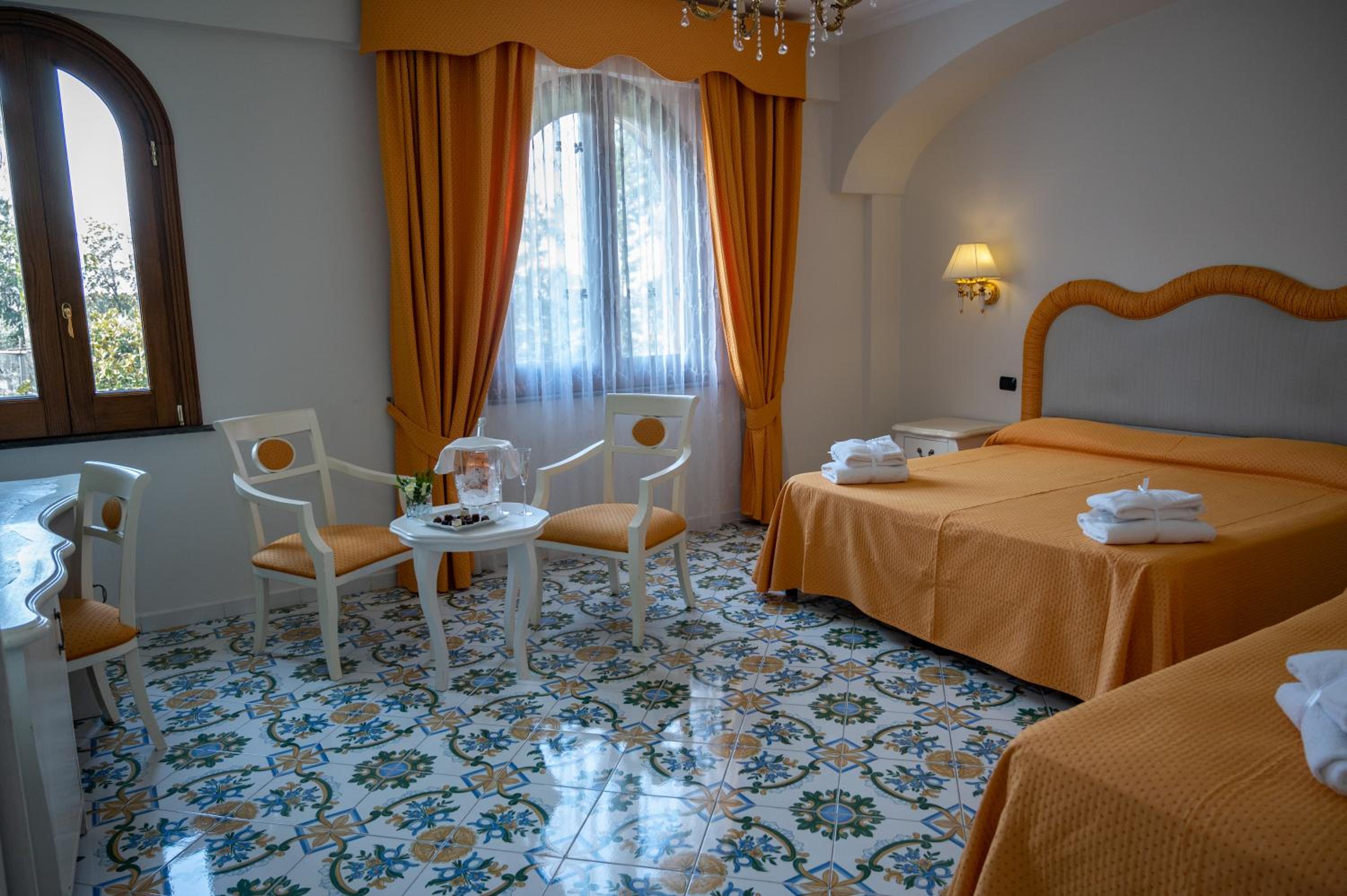 Triple Room - Photo 2