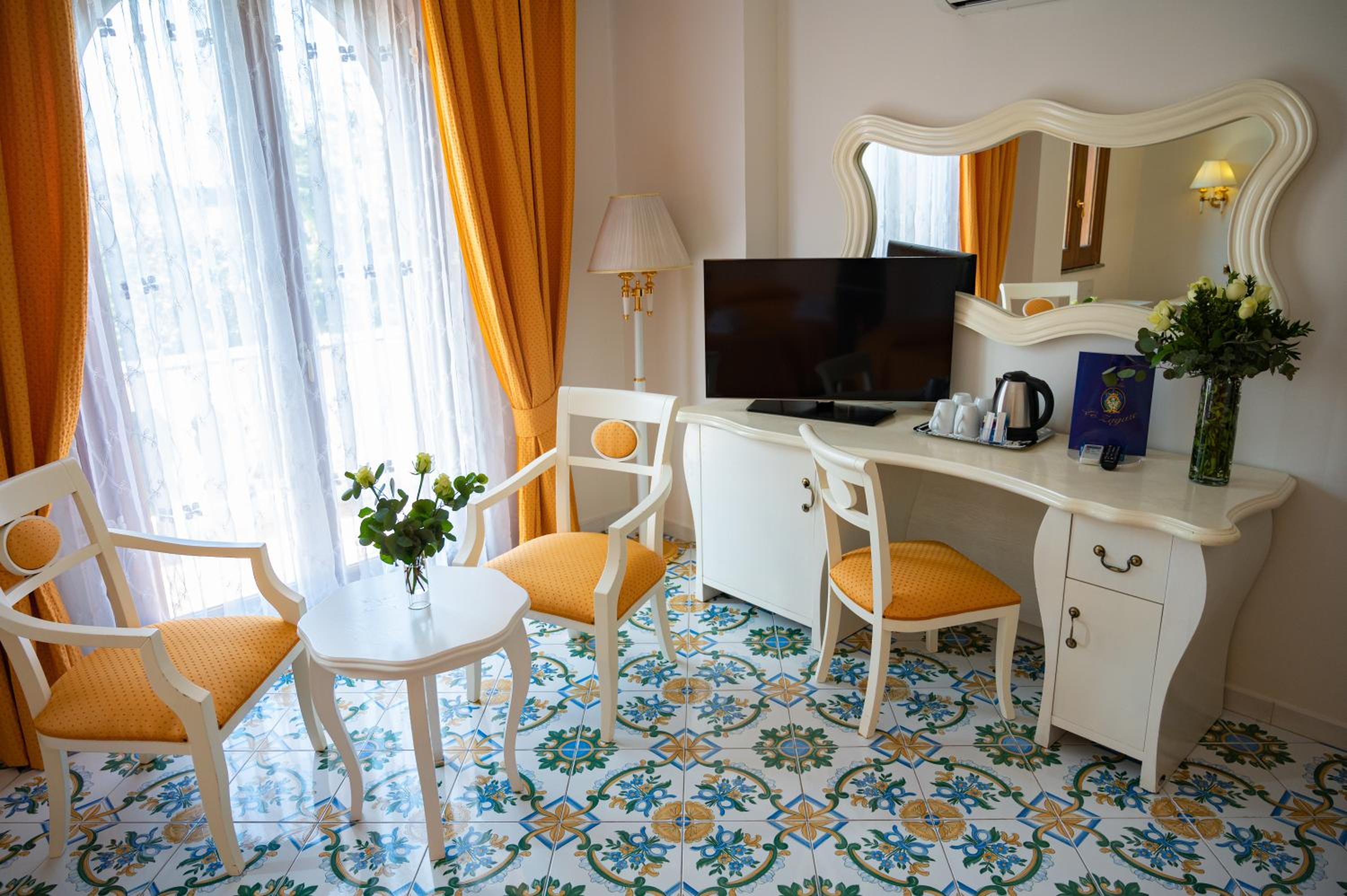 Quadruple Room - Photo 5