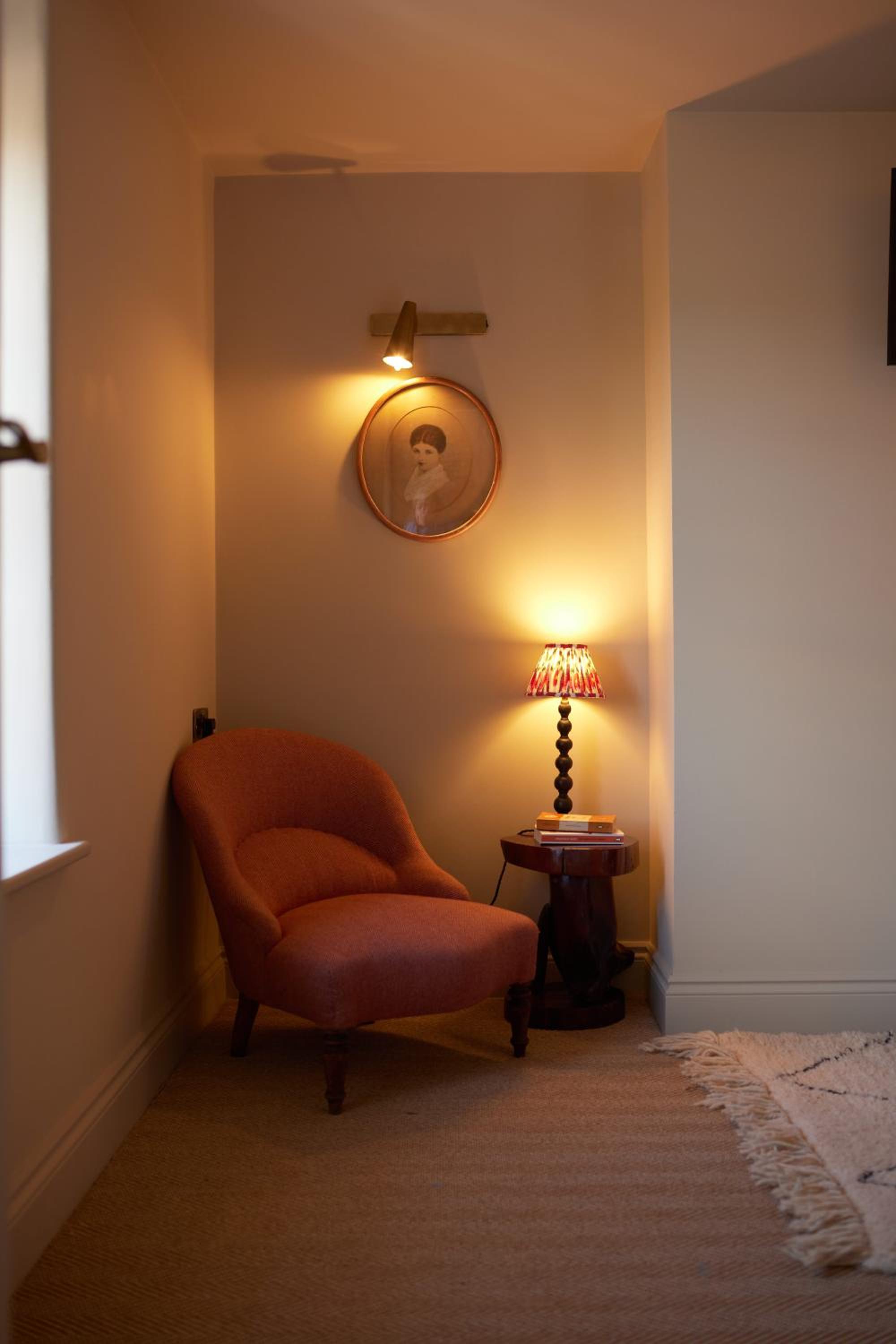 Double Room with Private Bathroom - Photo 10