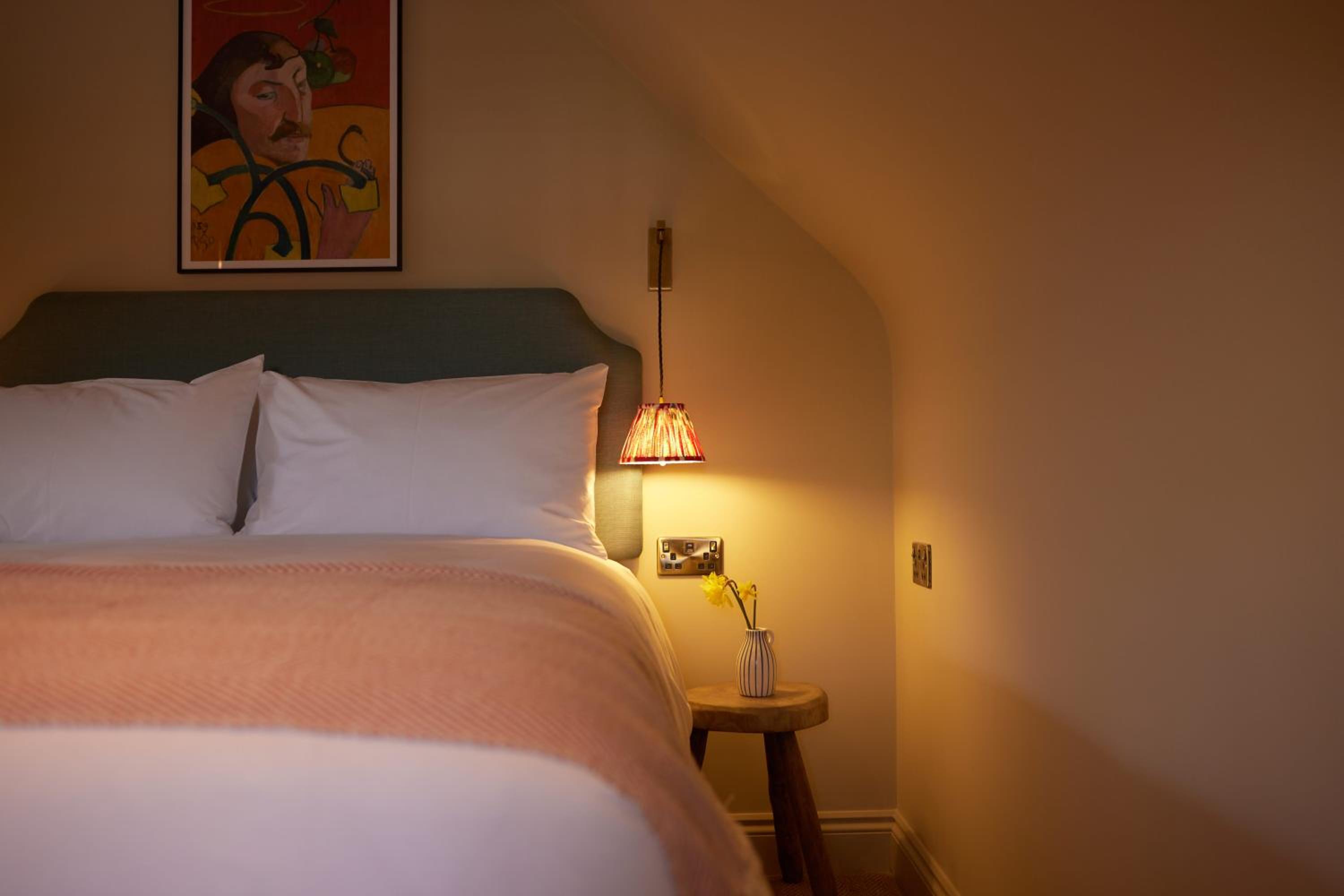 Double Room with Private Bathroom - Photo 7