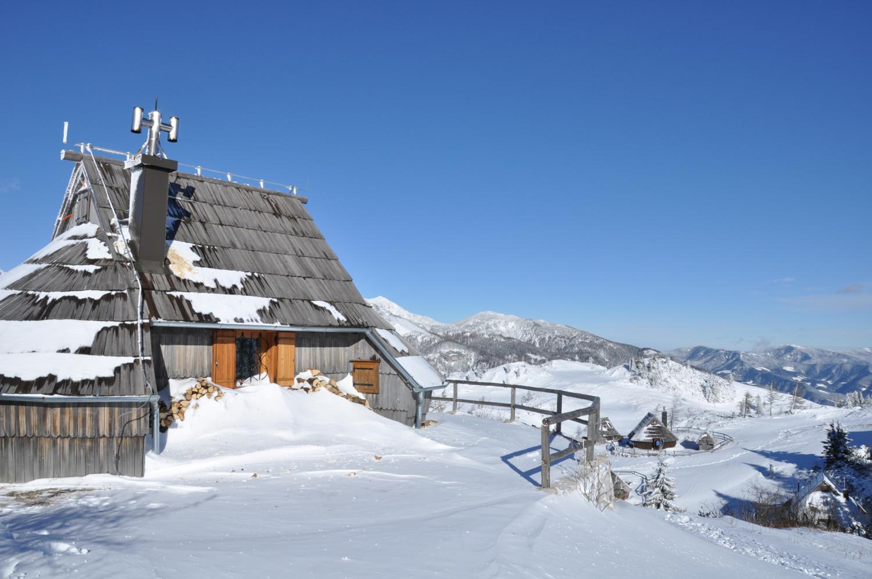 Two-Bedroom Chalet - Photo 100