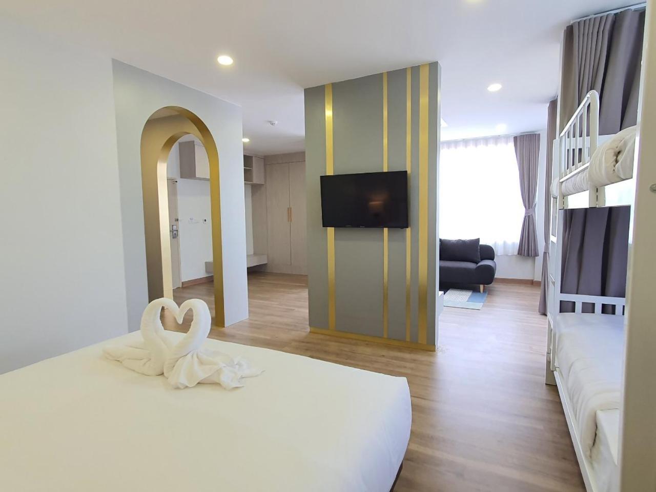 Family Room - Photo 1
