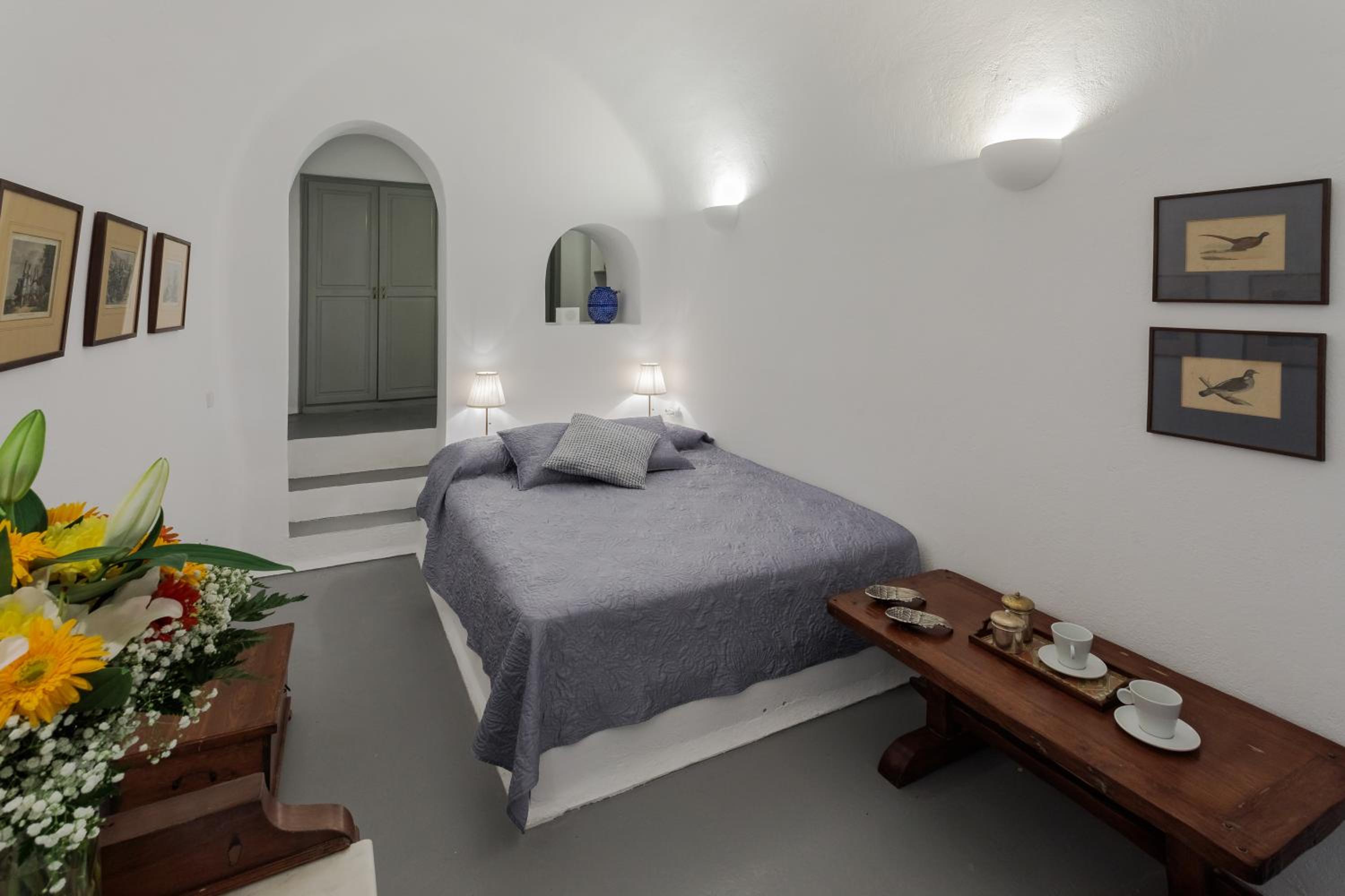 4-Bedroom Residence with Caldera View photo 1