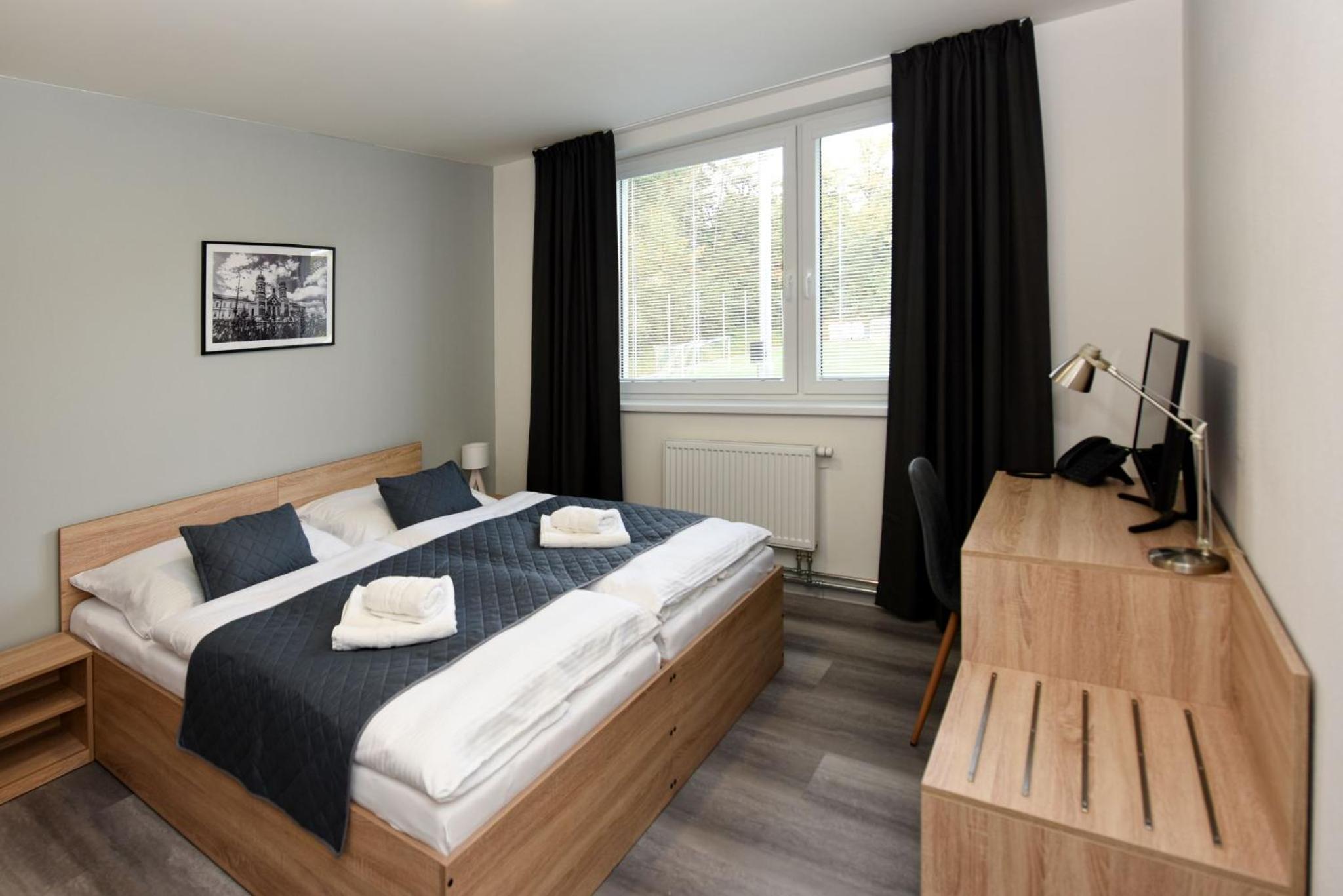 Double or Twin Room with Private Bathroom - Photo 1