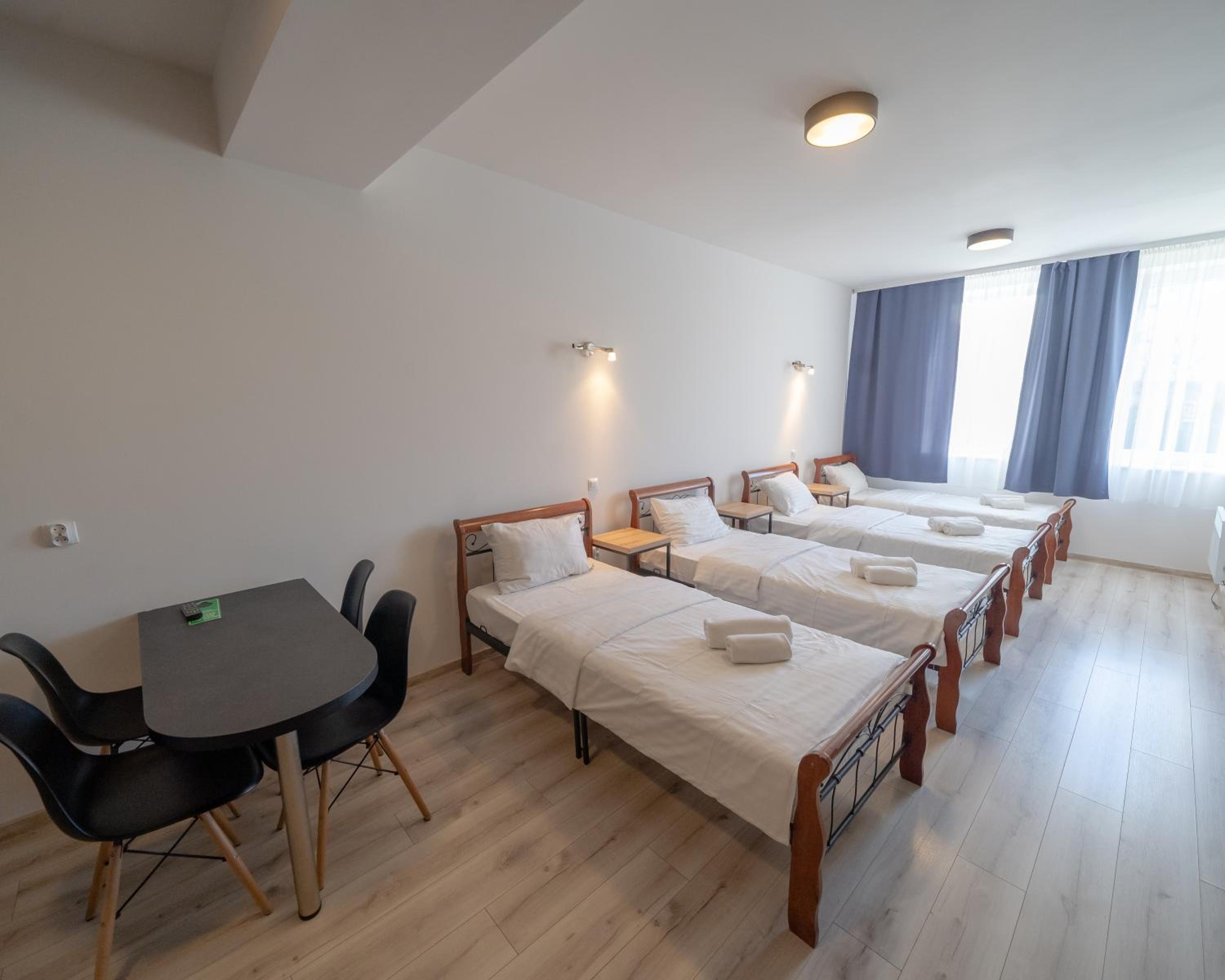 Quadruple Room - Photo 2