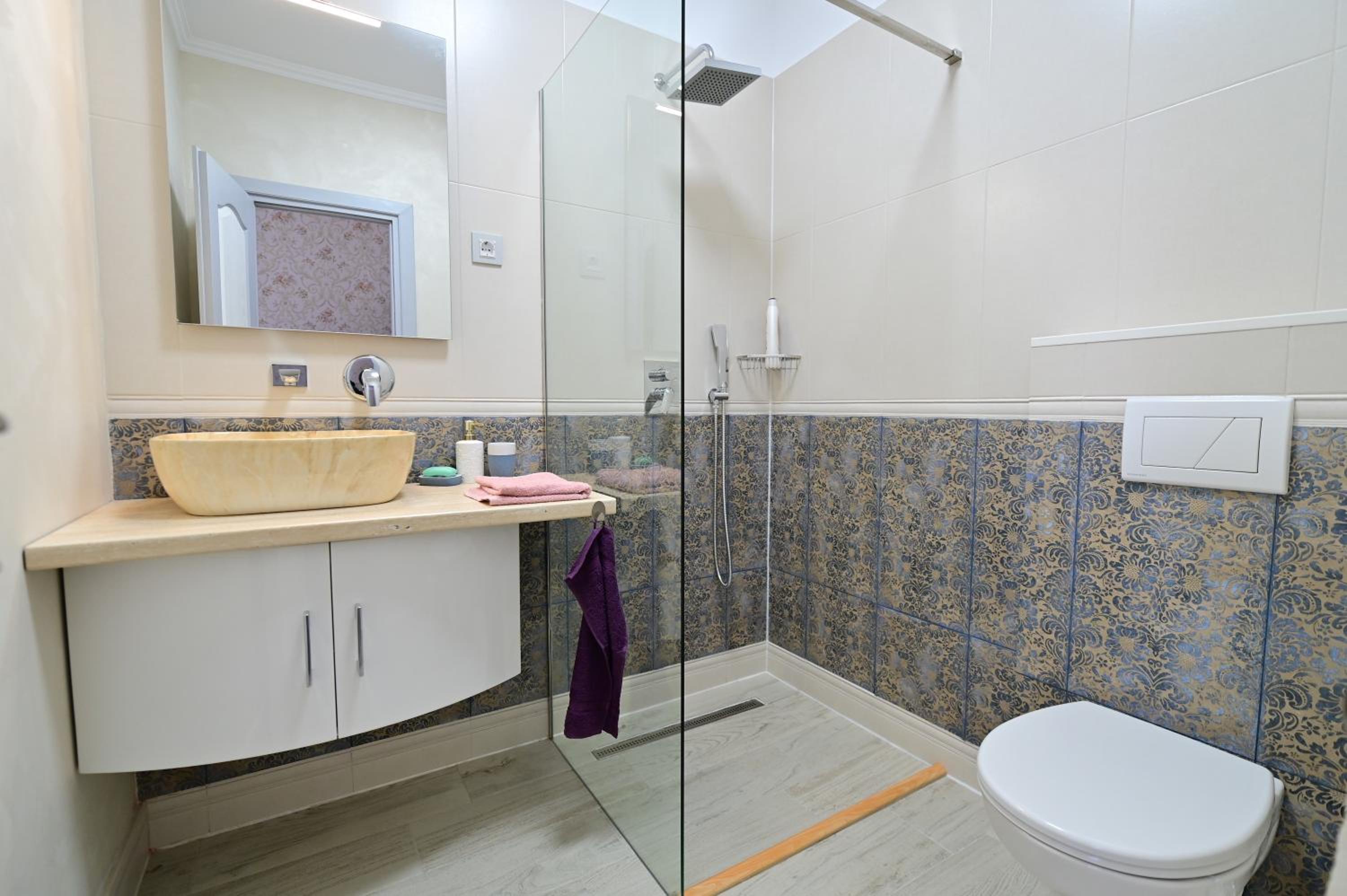 Deluxe Apartment - Photo 10