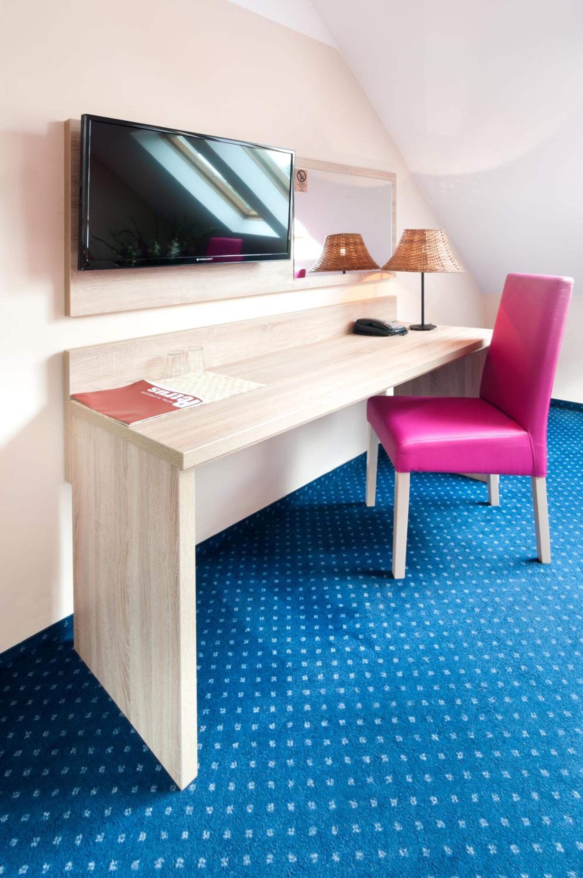 Double Room - Photo 10