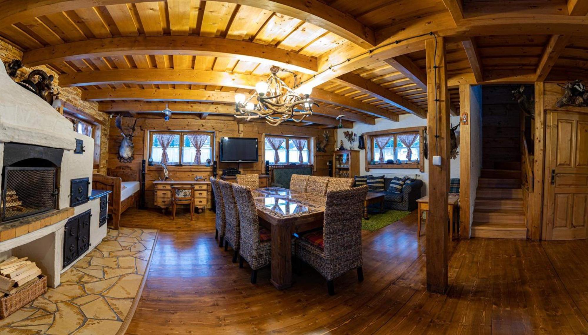 Three-Bedroom House photo 3