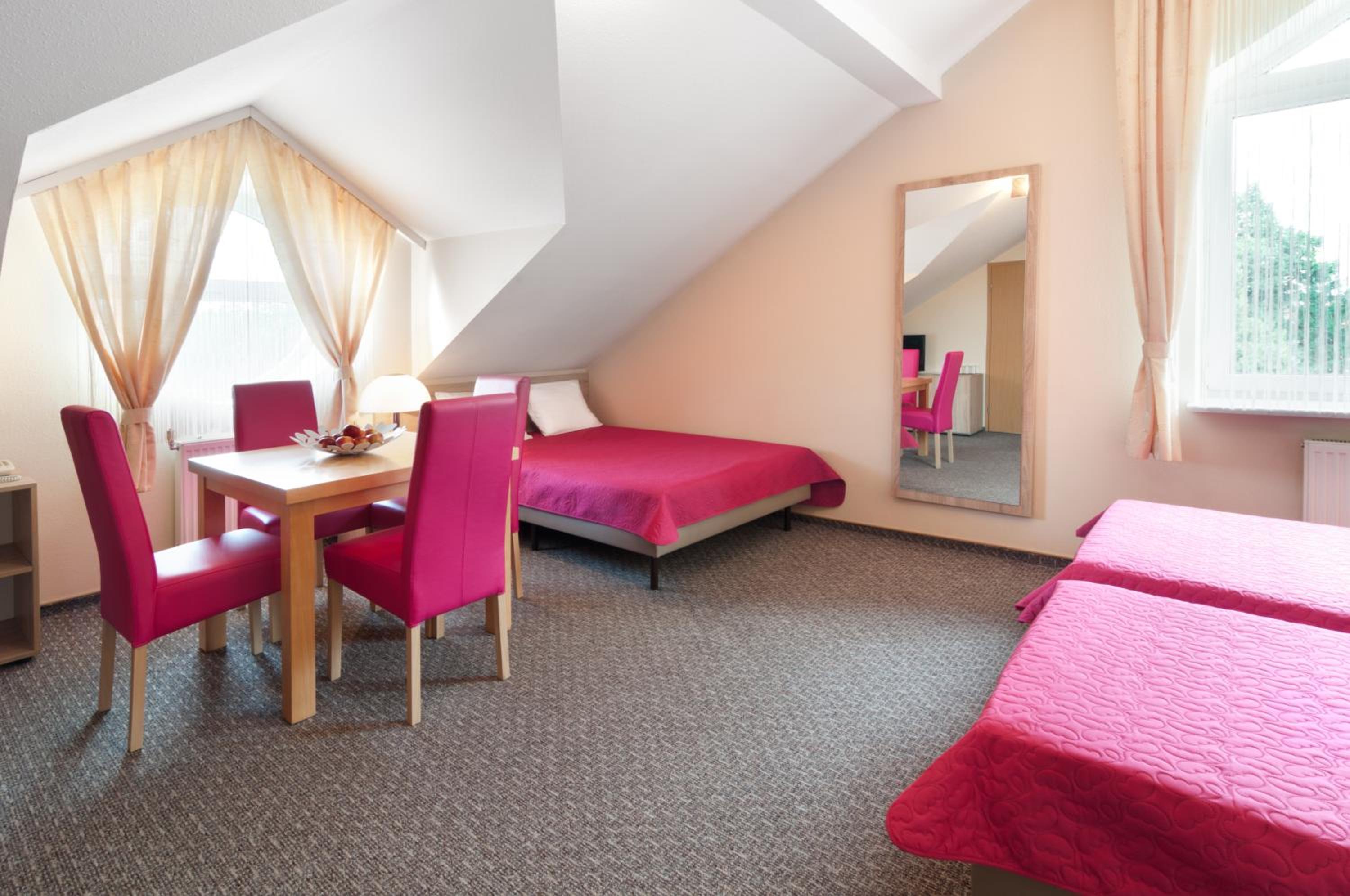 Triple Room - Photo 1
