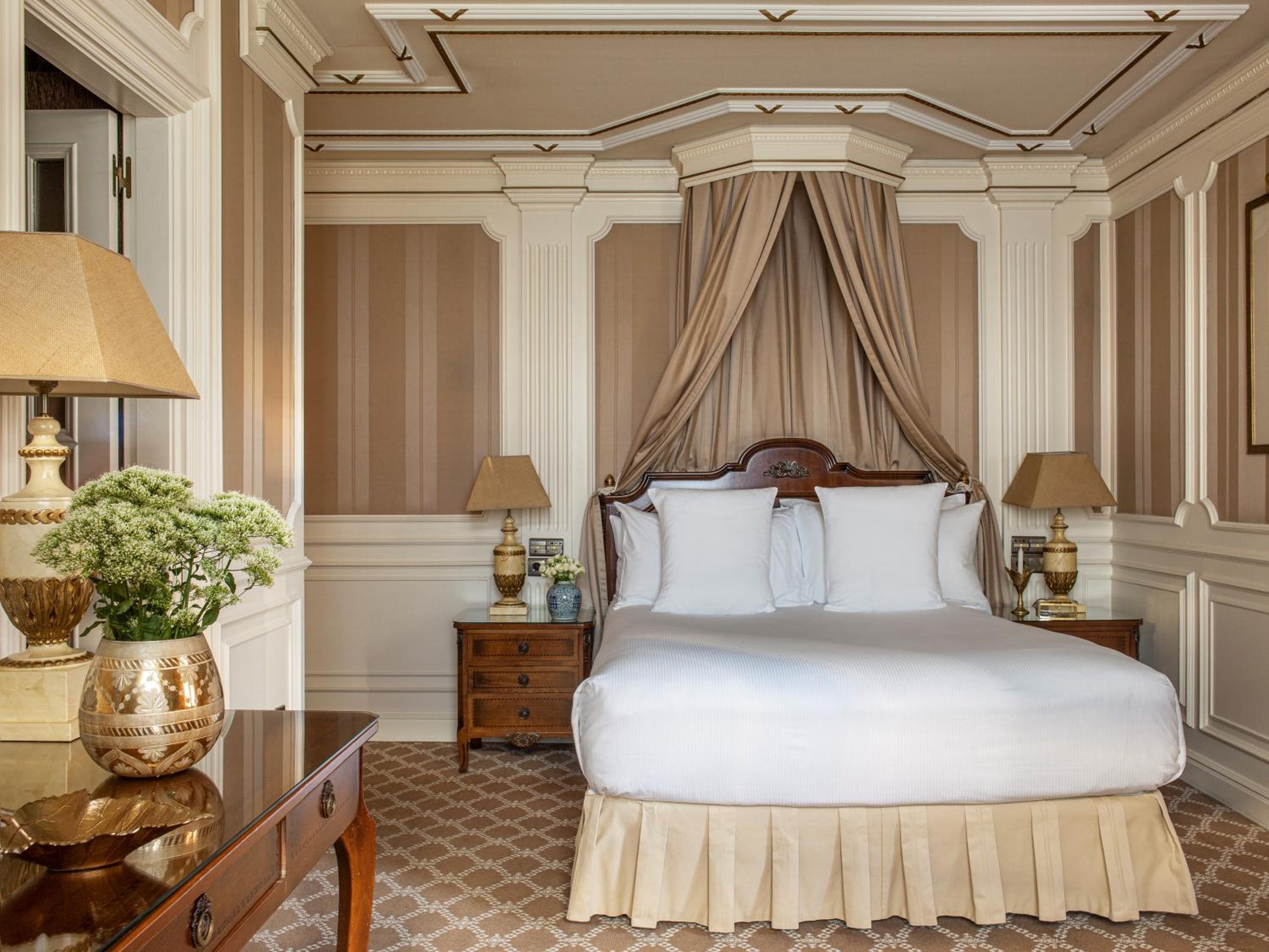 Premier Room thumbnail 6