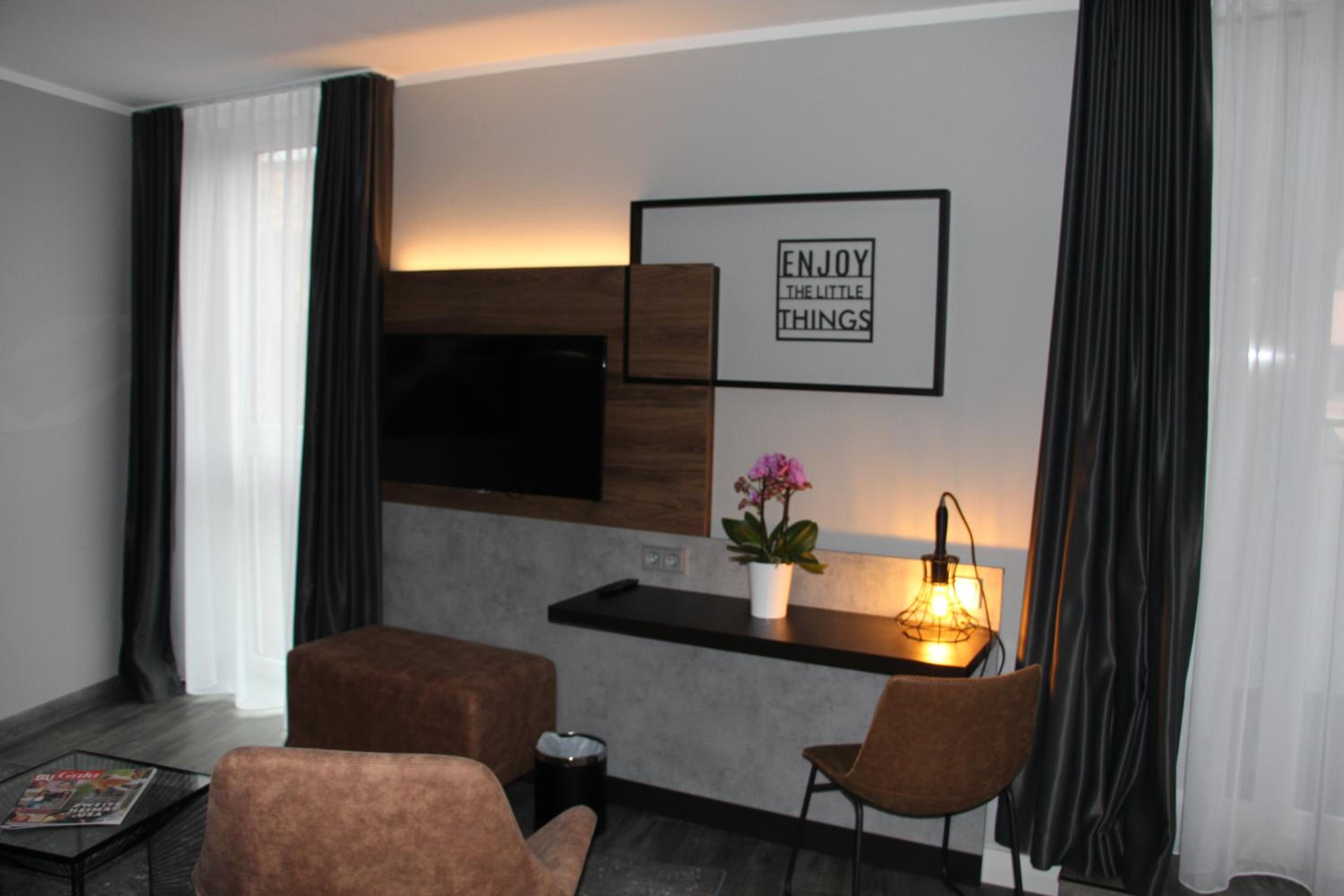 Suite with Terrace - Photo 11