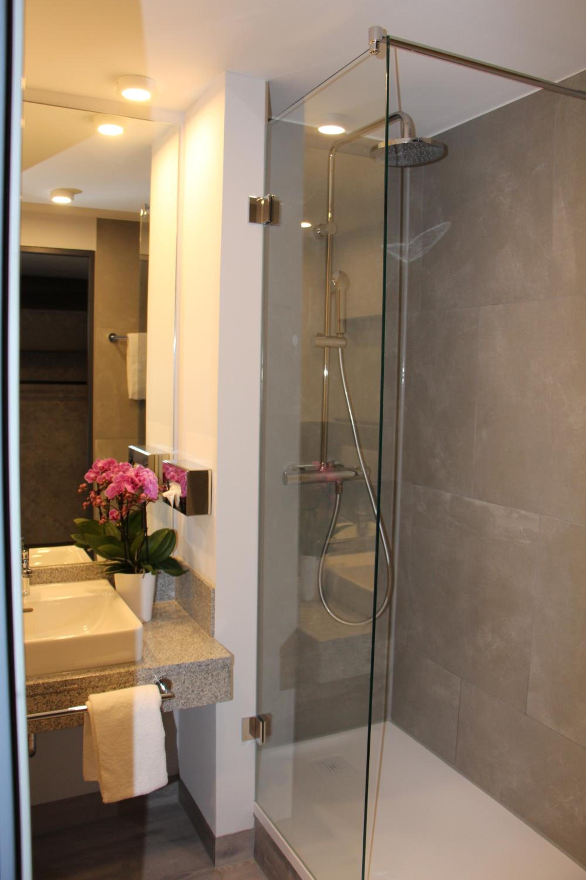 Junior Suite with Terrace - Photo 6