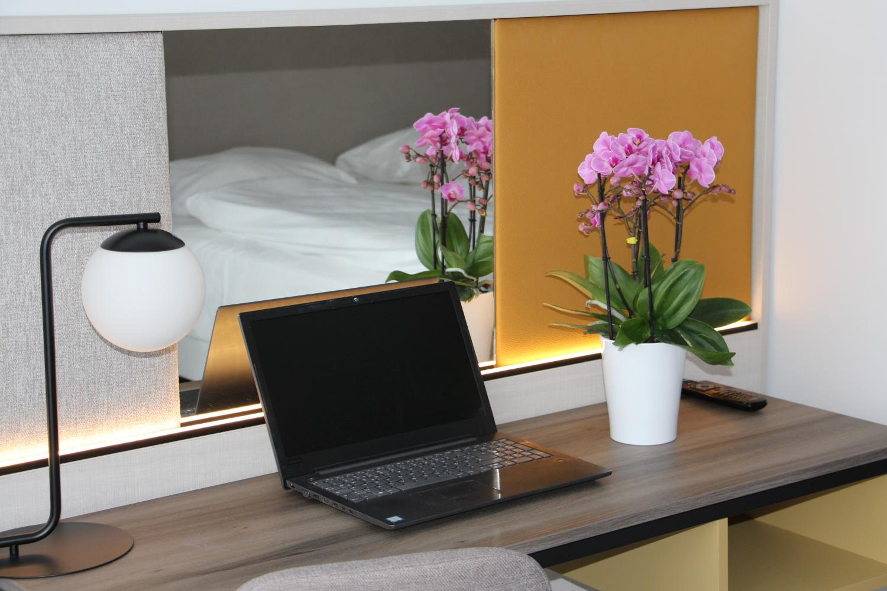 Junior Suite with Terrace - Photo 11