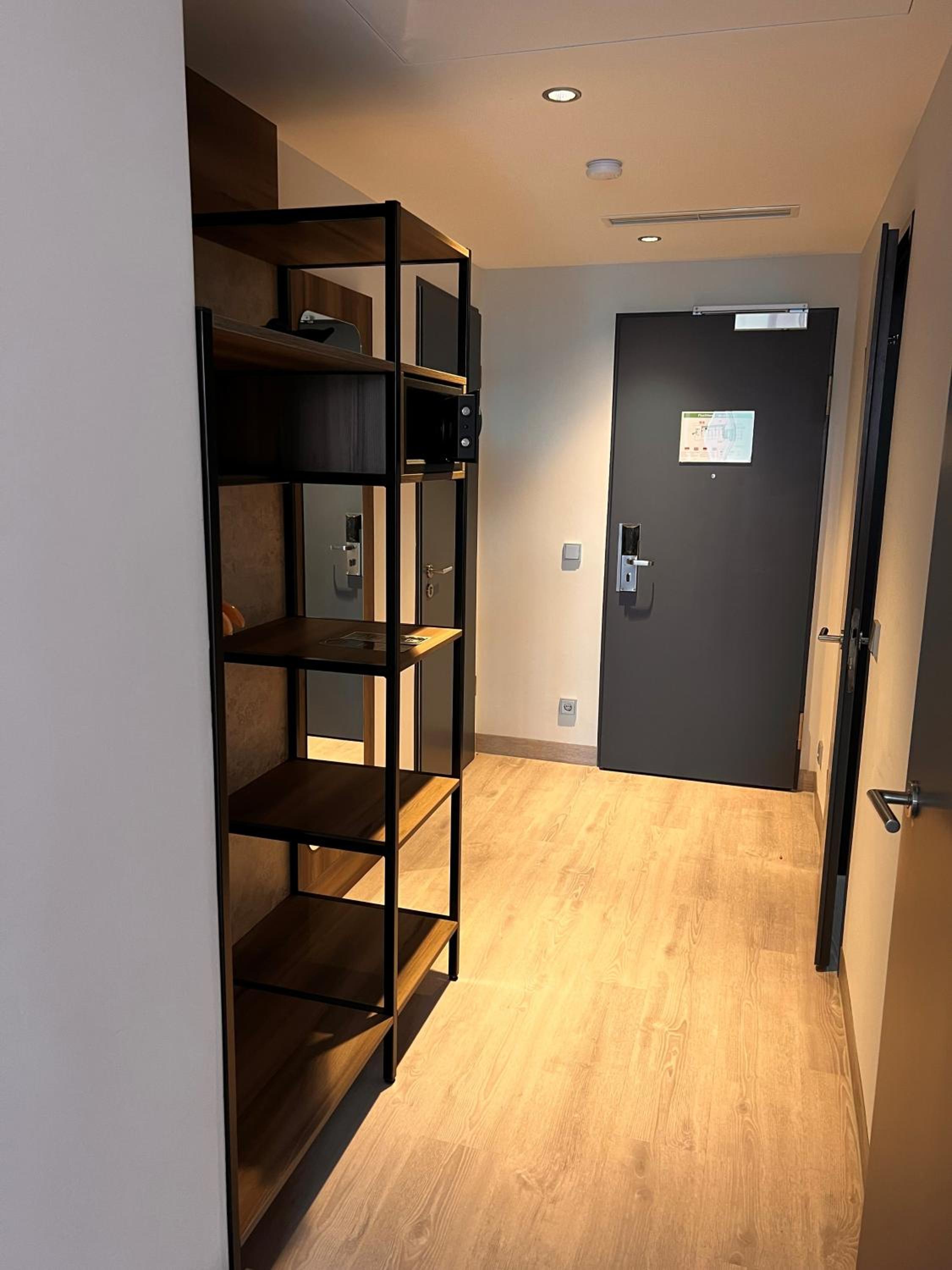Junior Suite with Terrace - Photo 7