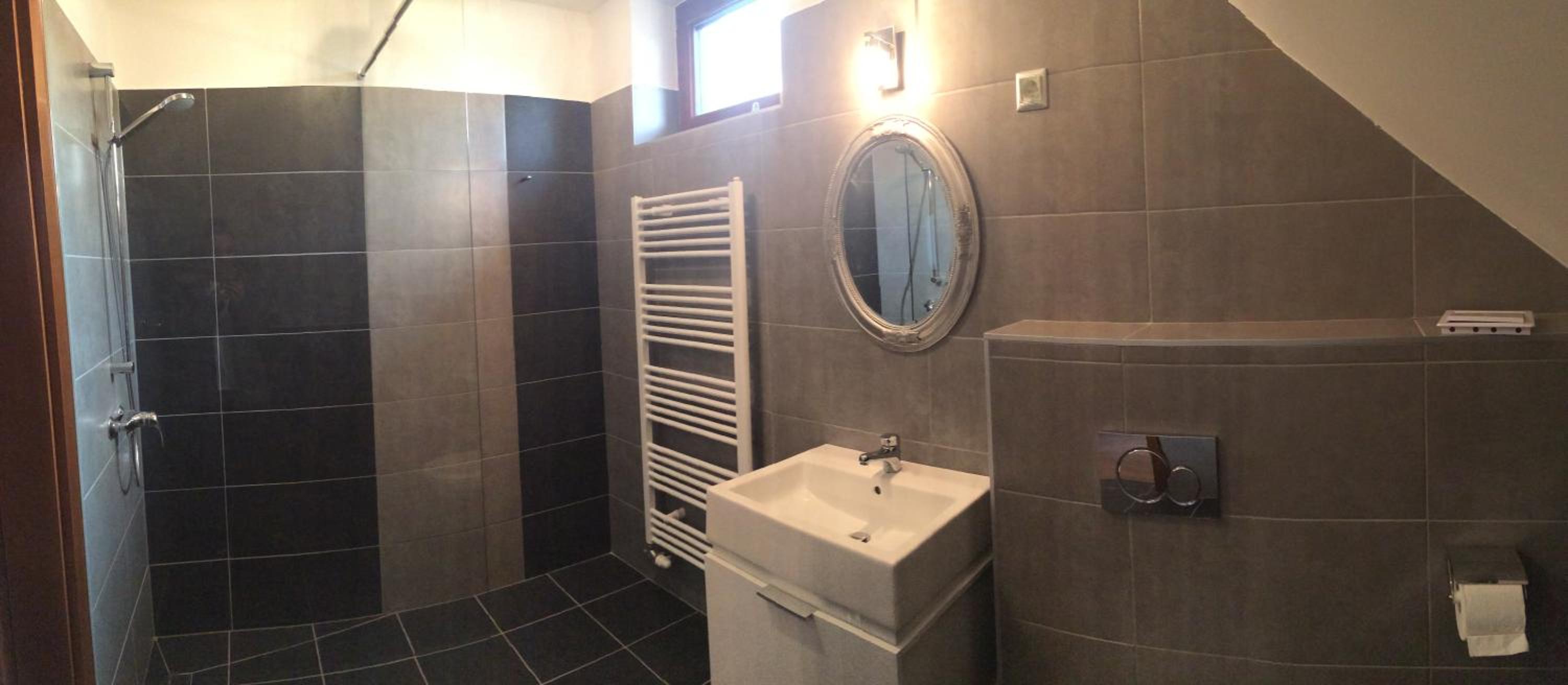 Family Room with Bathroom photo 3