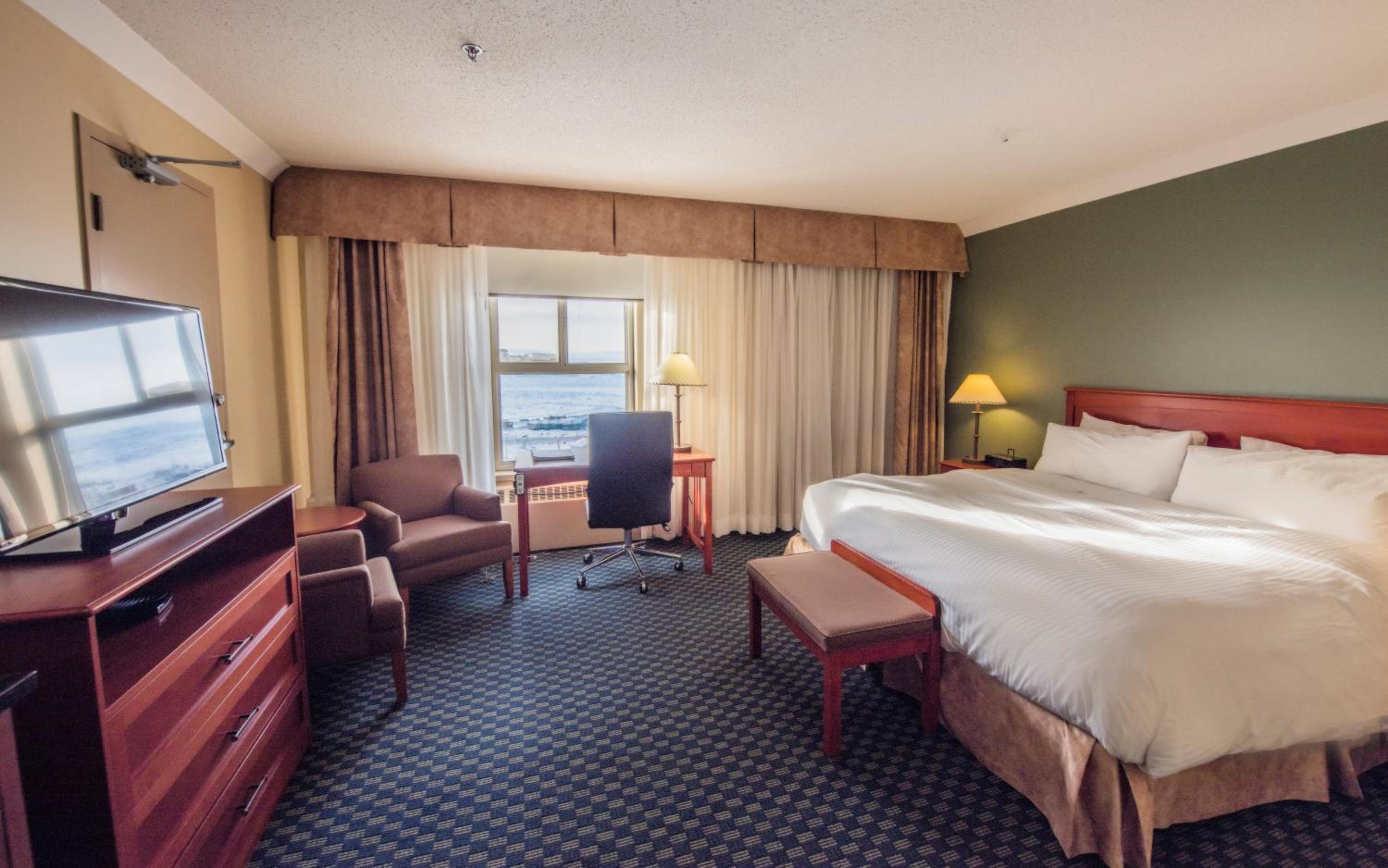 Deluxe King Room photo 2