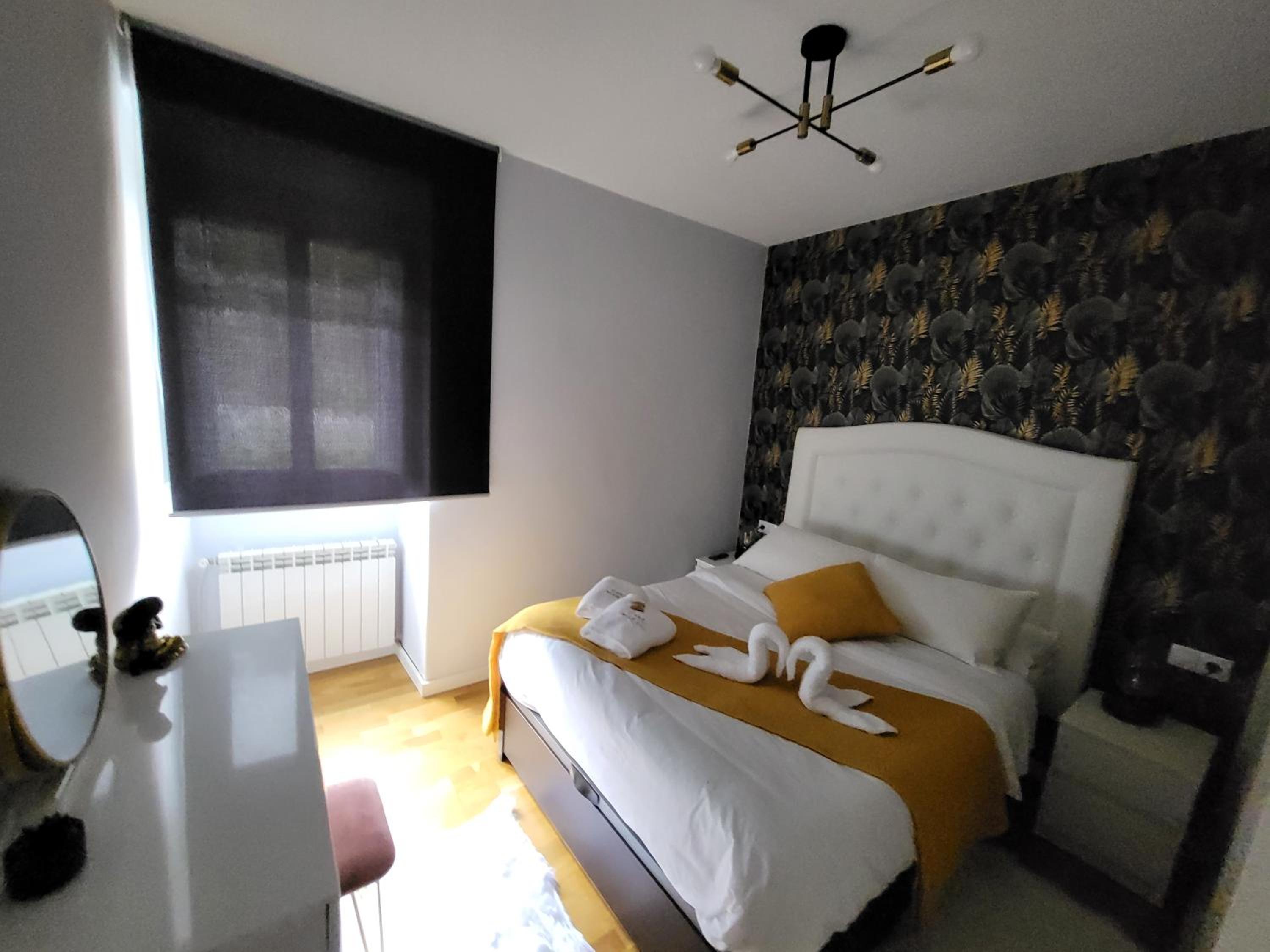 Four-Bedroom House - Photo 21