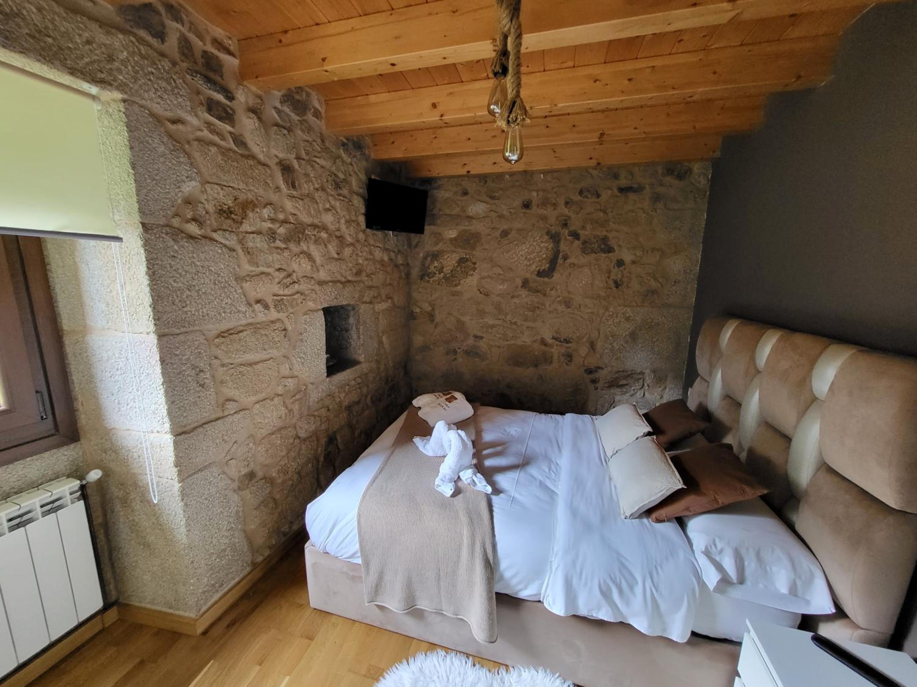 Four-Bedroom House - Photo 73