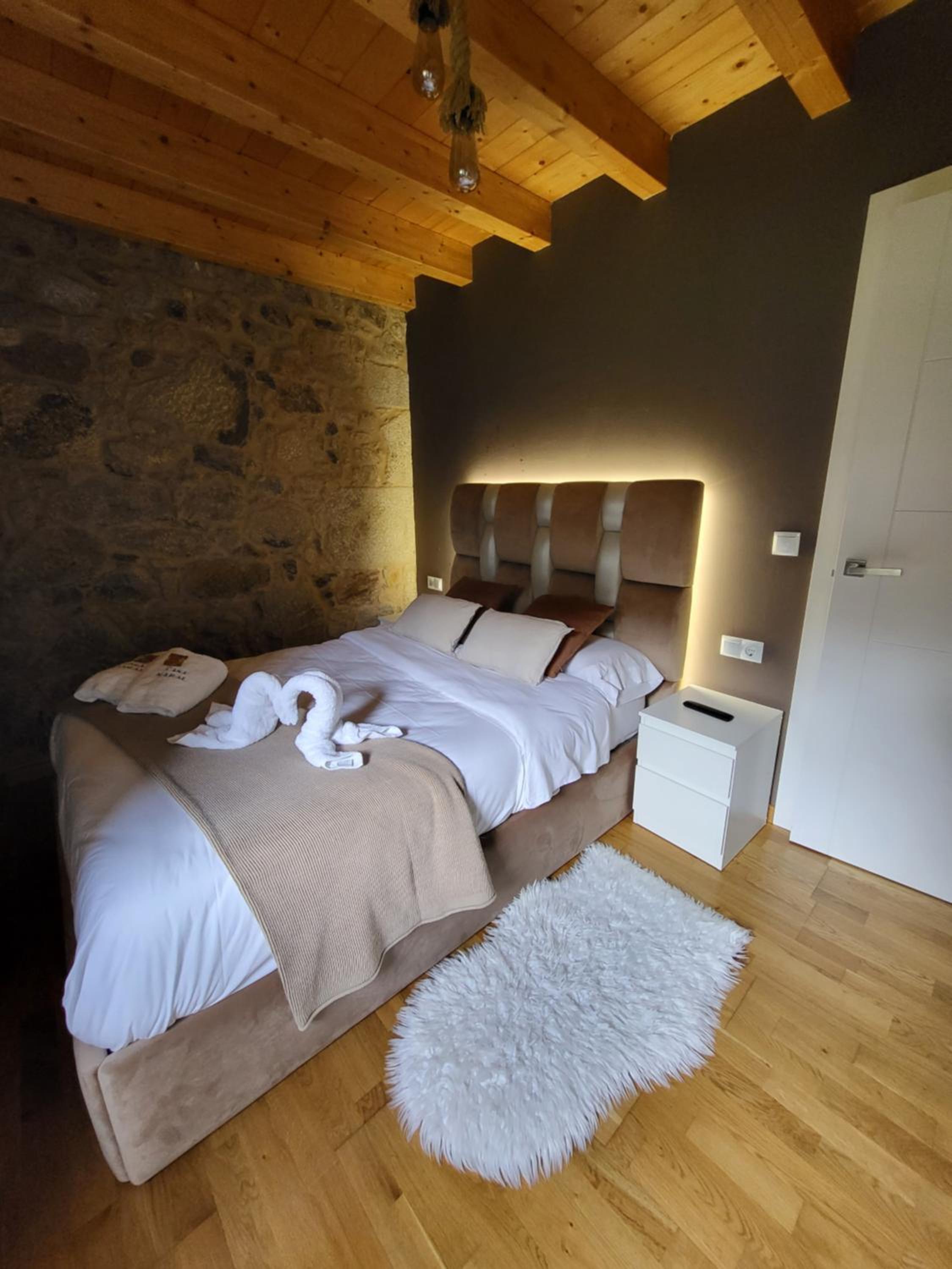 Four-Bedroom House - Photo 77