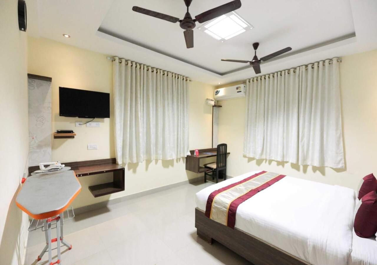 Deluxe Double or Twin Room - Photo 9