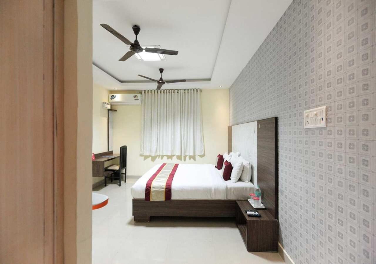 Deluxe Double or Twin Room - Photo 7