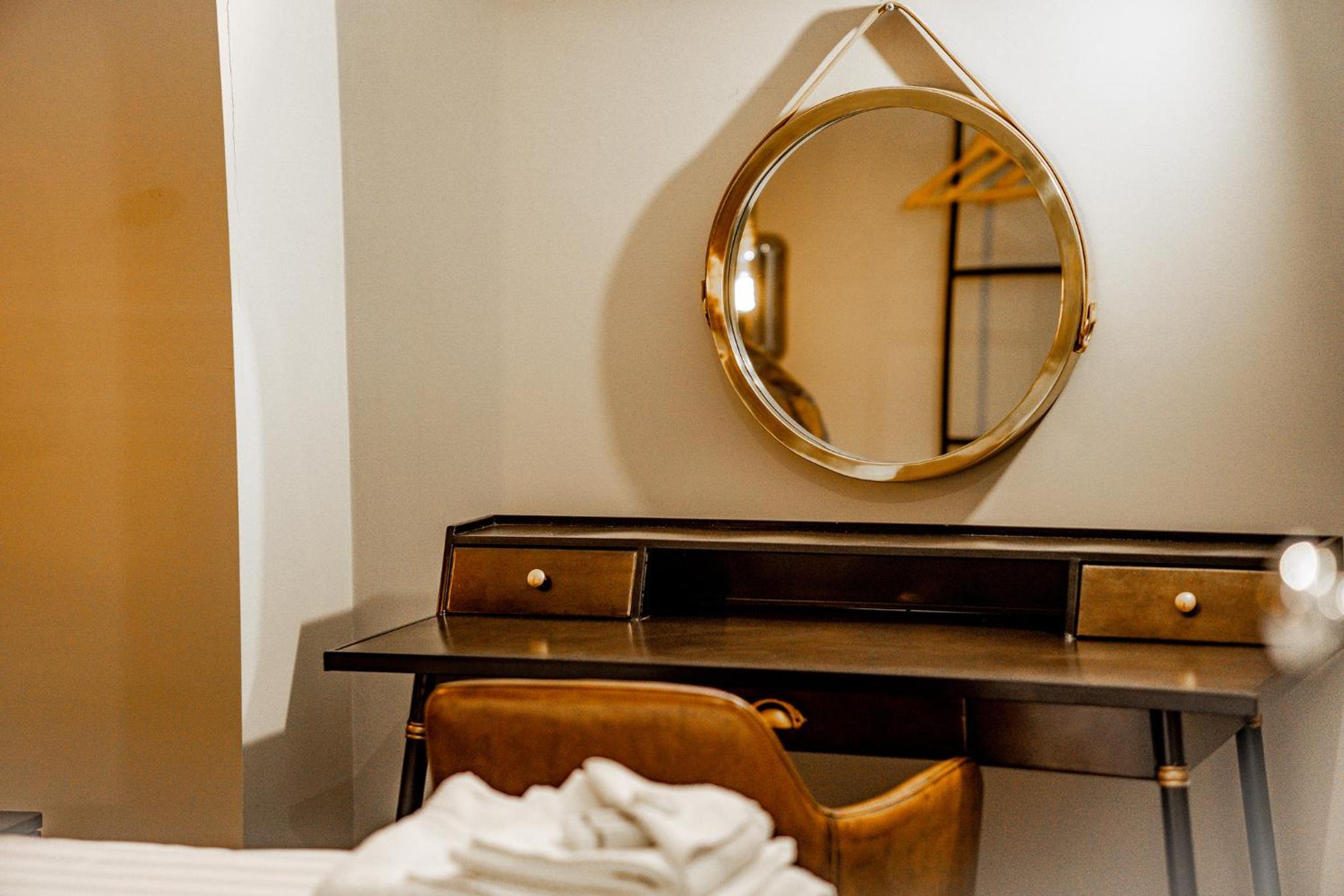 Standard Double Room - Photo 3