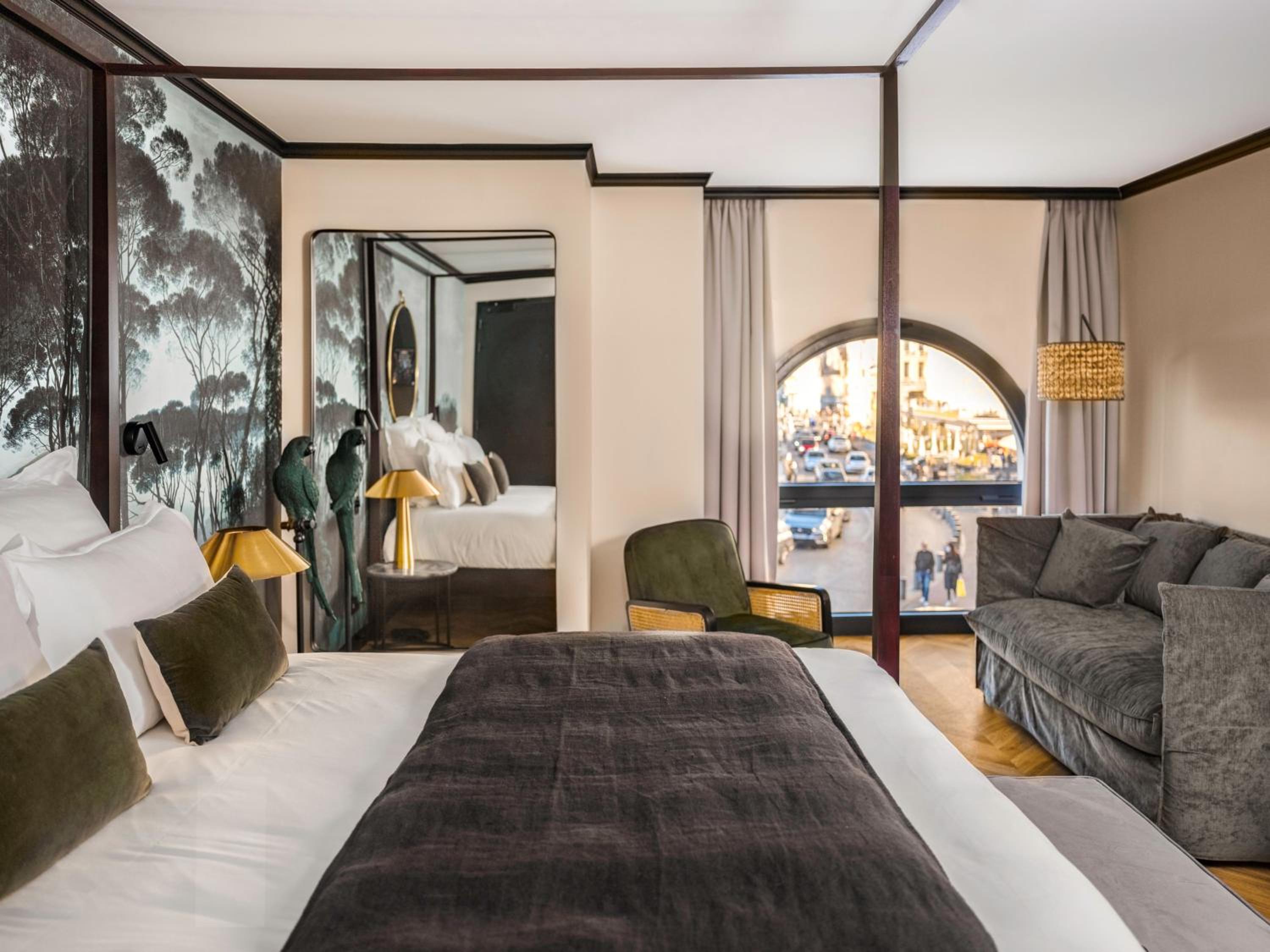 Deluxe Double Room with Harbor View - Photo 3