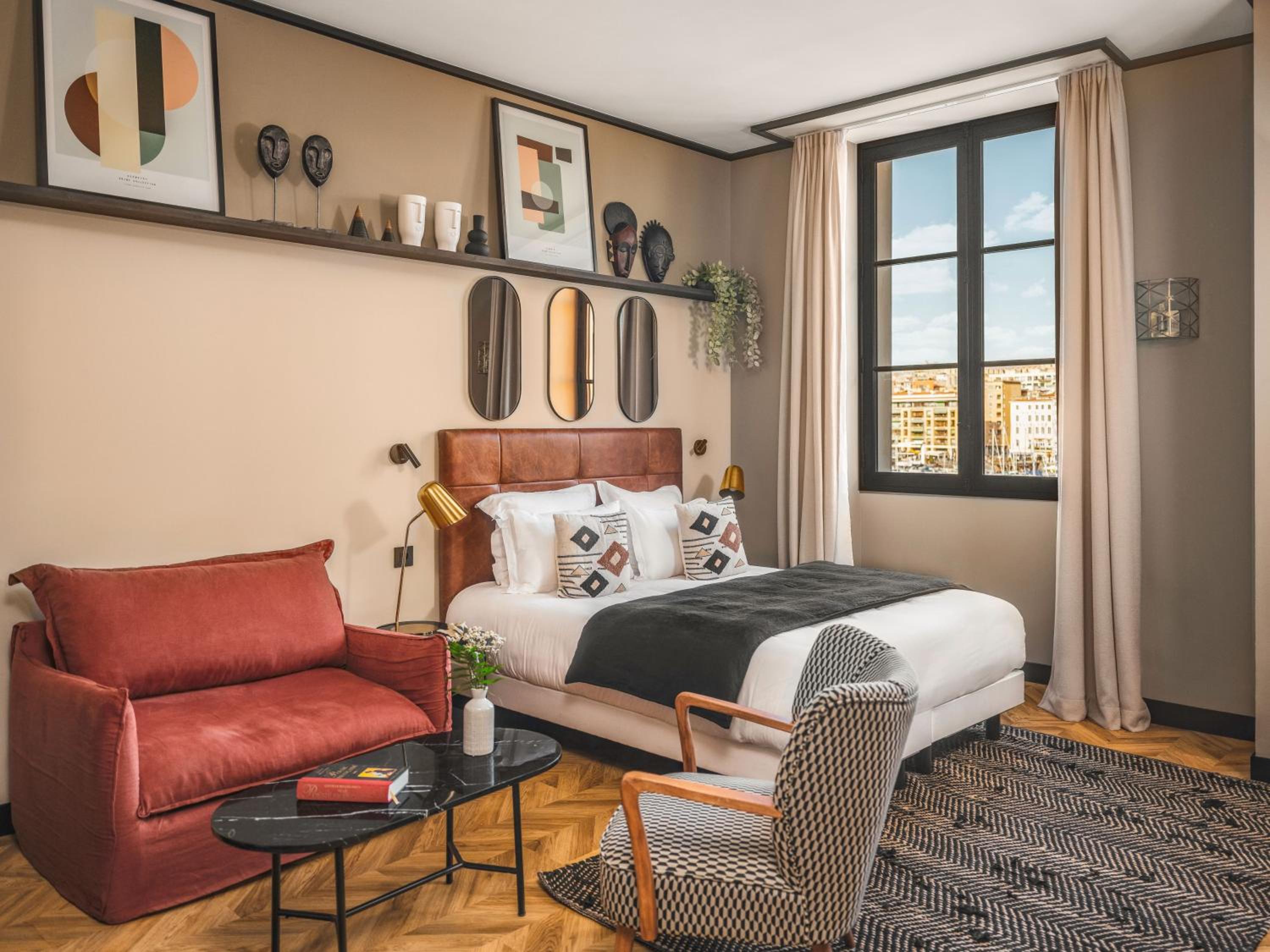 Deluxe Triple Room with Harbor View - Photo 1