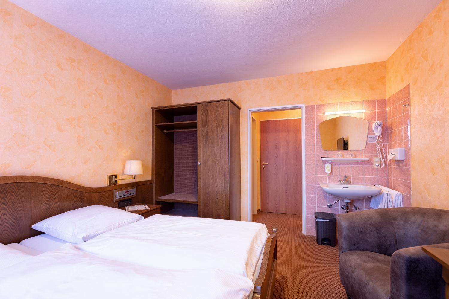 Double Room - Photo 2