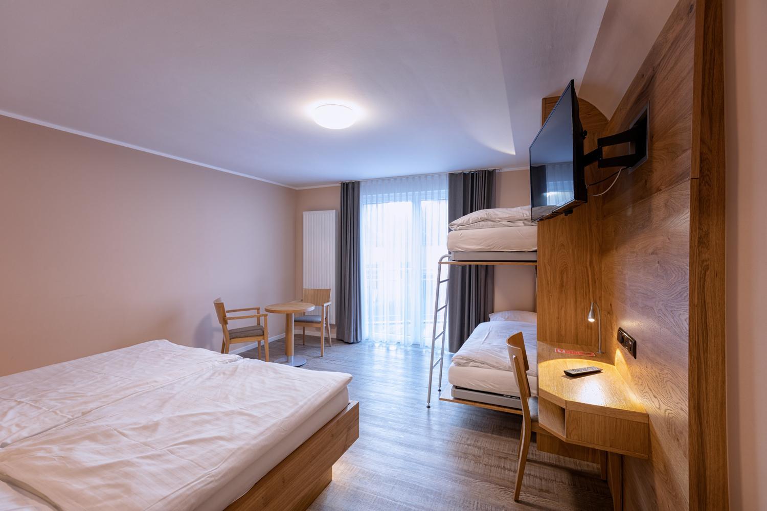 Comfort Quadruple Room - Photo 10