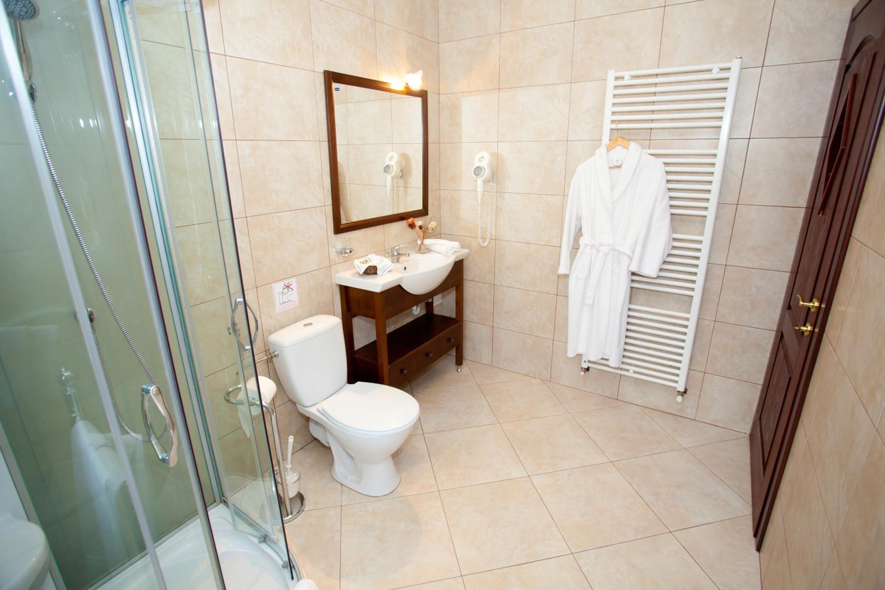 Double Room with Mountain View - Photo 8