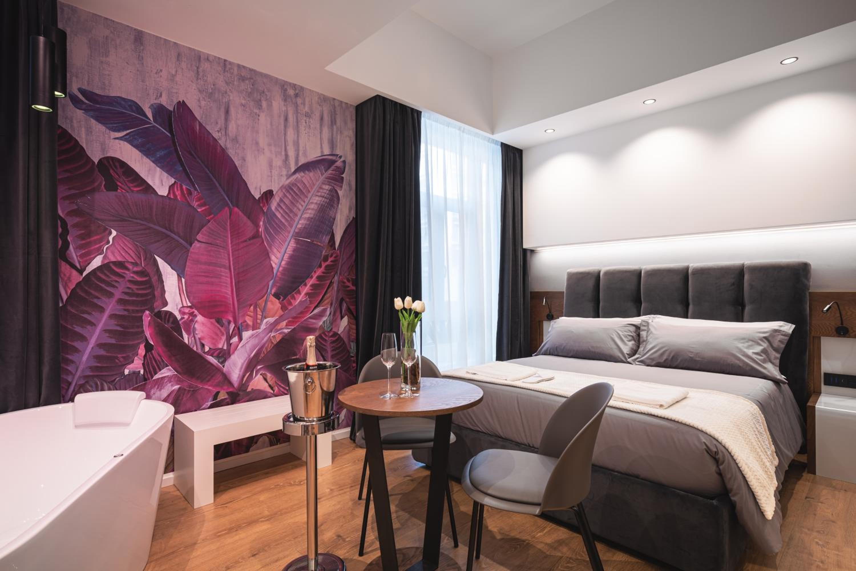 Deluxe Double Room with Bath
