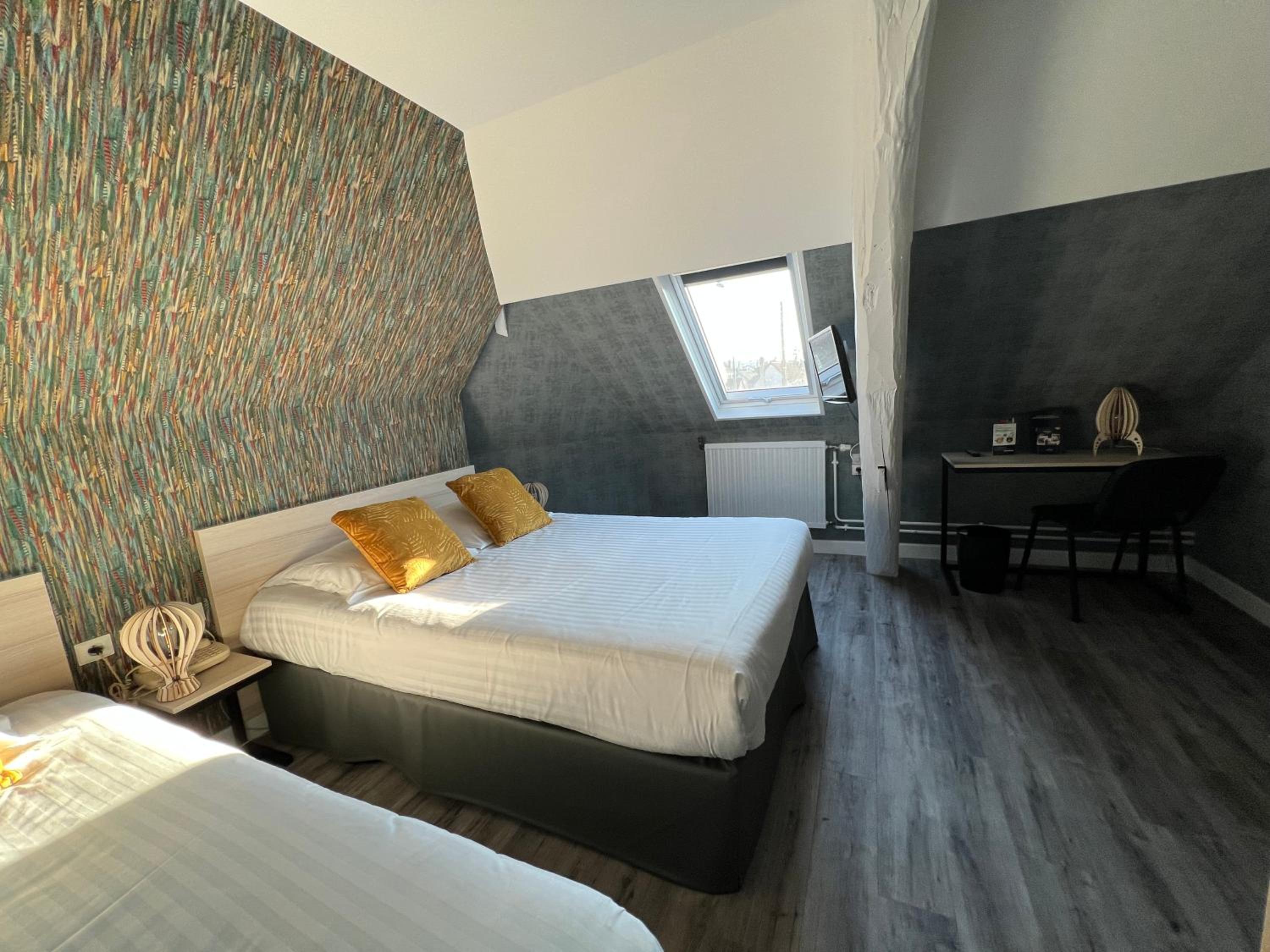 Comfort Triple Room