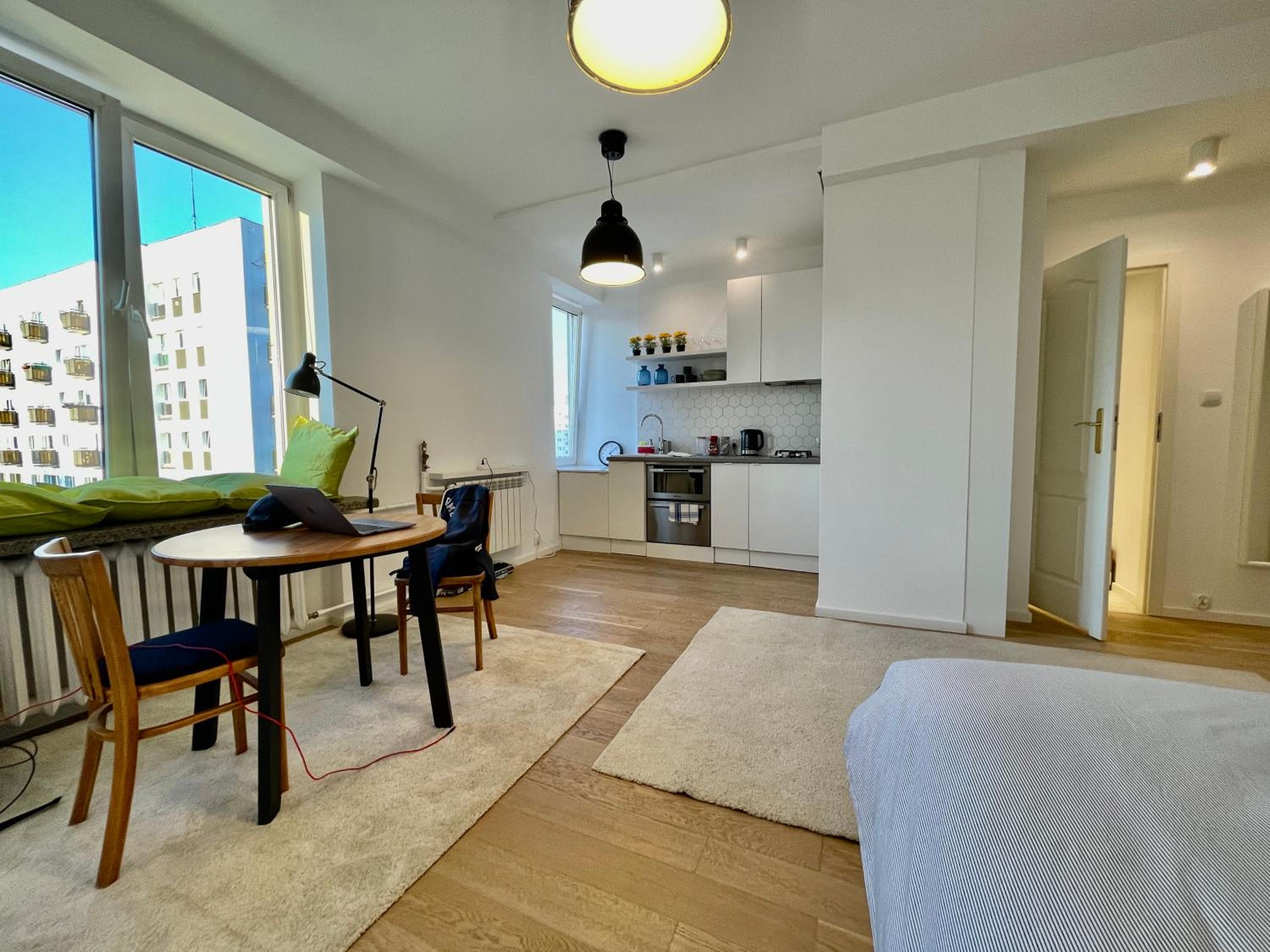 One-Bedroom Apartment - Photo 19