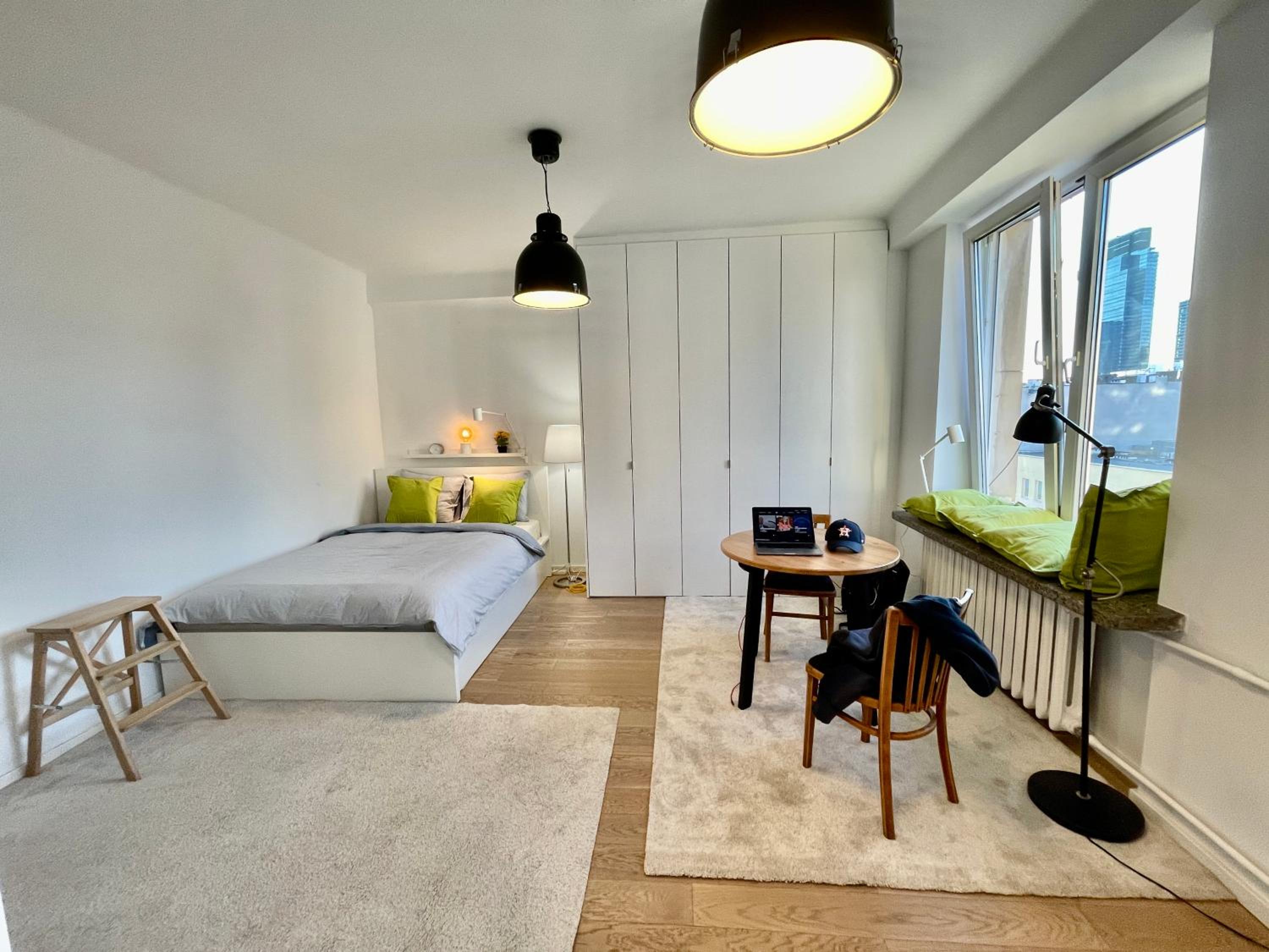 One-Bedroom Apartment - Photo 40