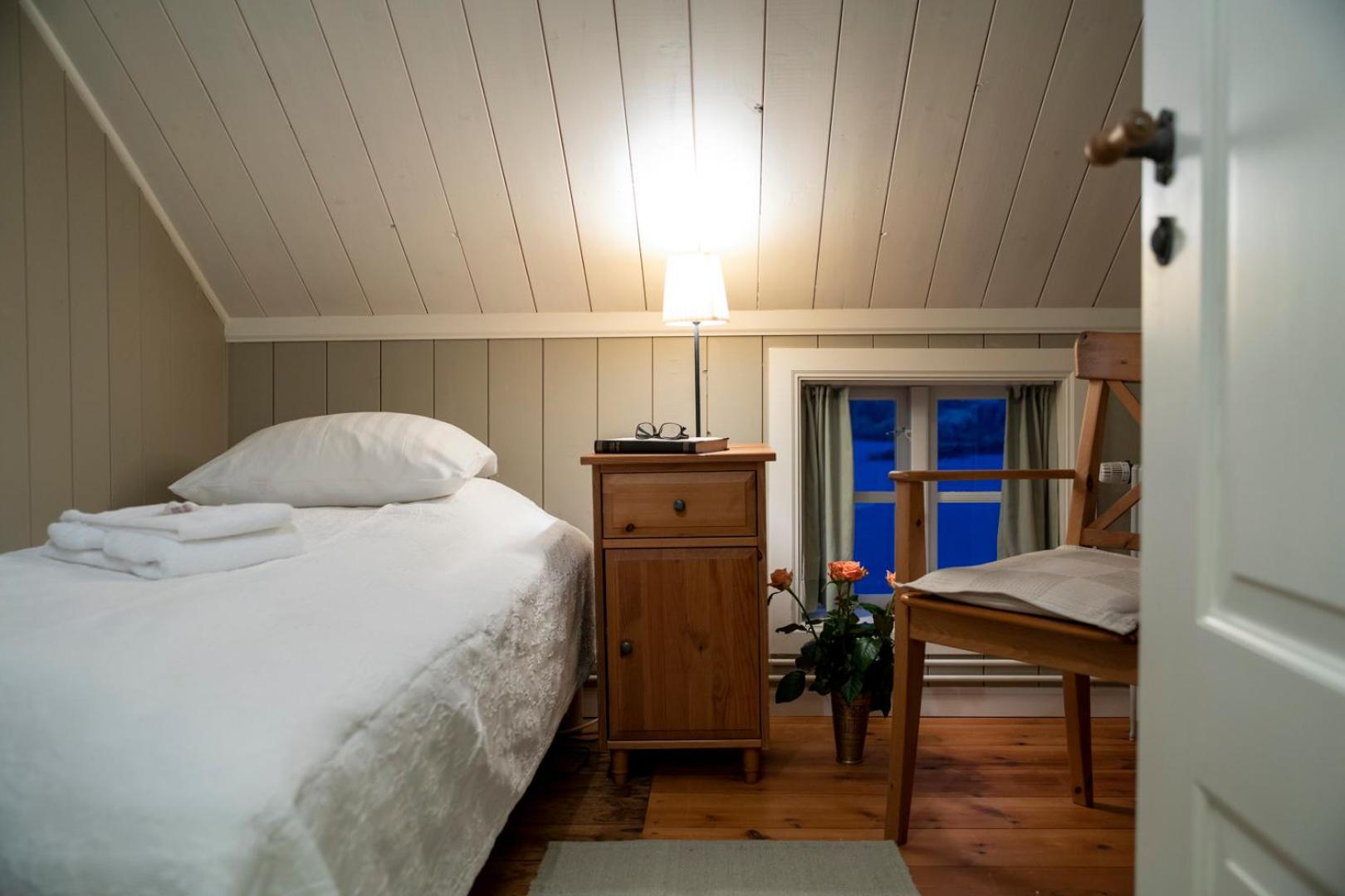 Single Room photo 3