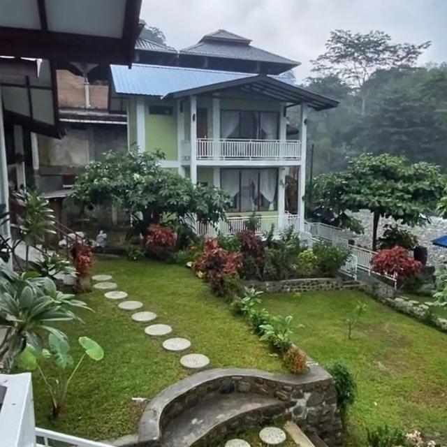Deluxe Double Room with Shower photo 2