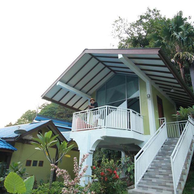 Deluxe Twin Room - Photo 9