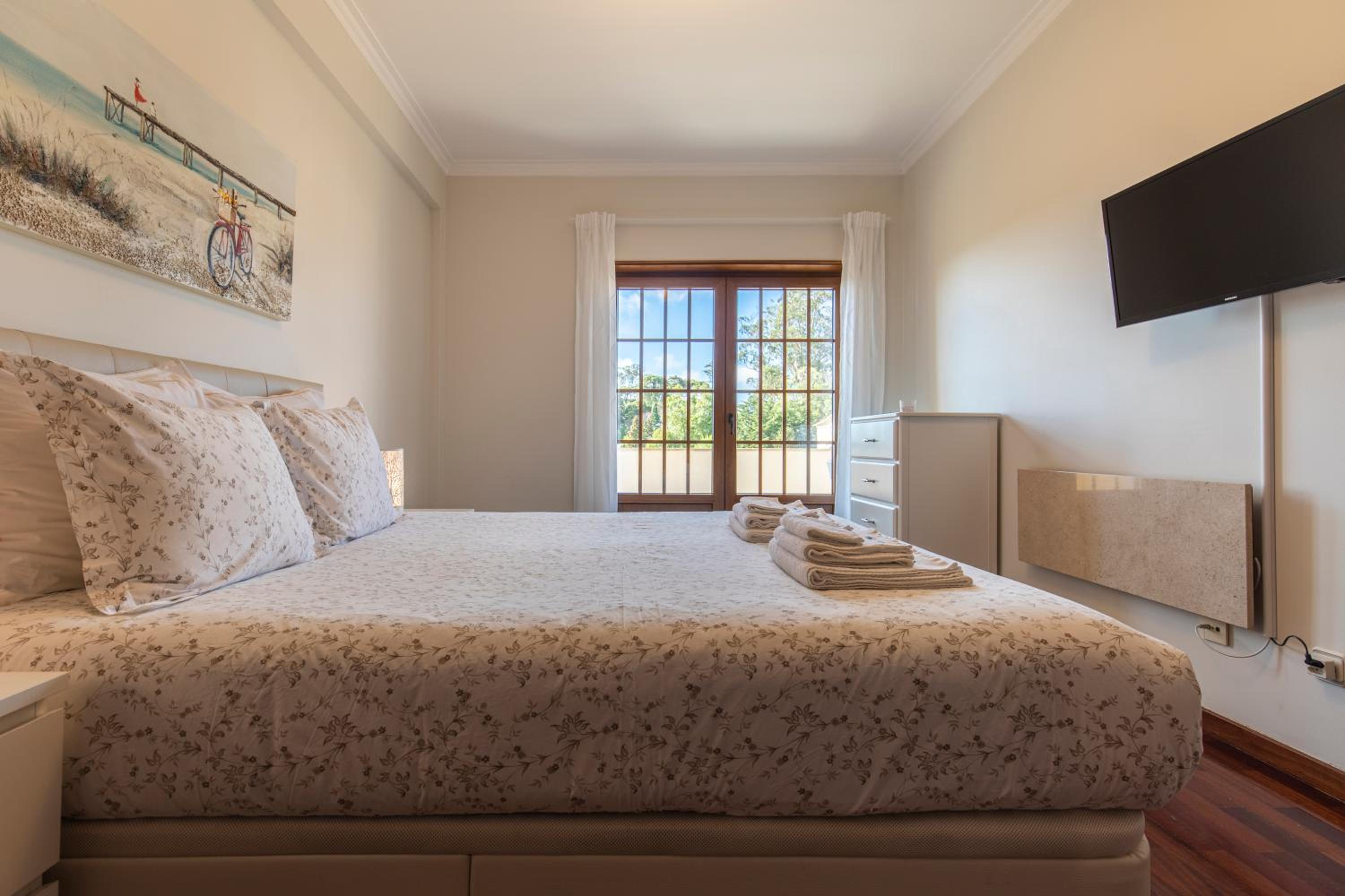 Two-Bedroom Apartment - Photo 1